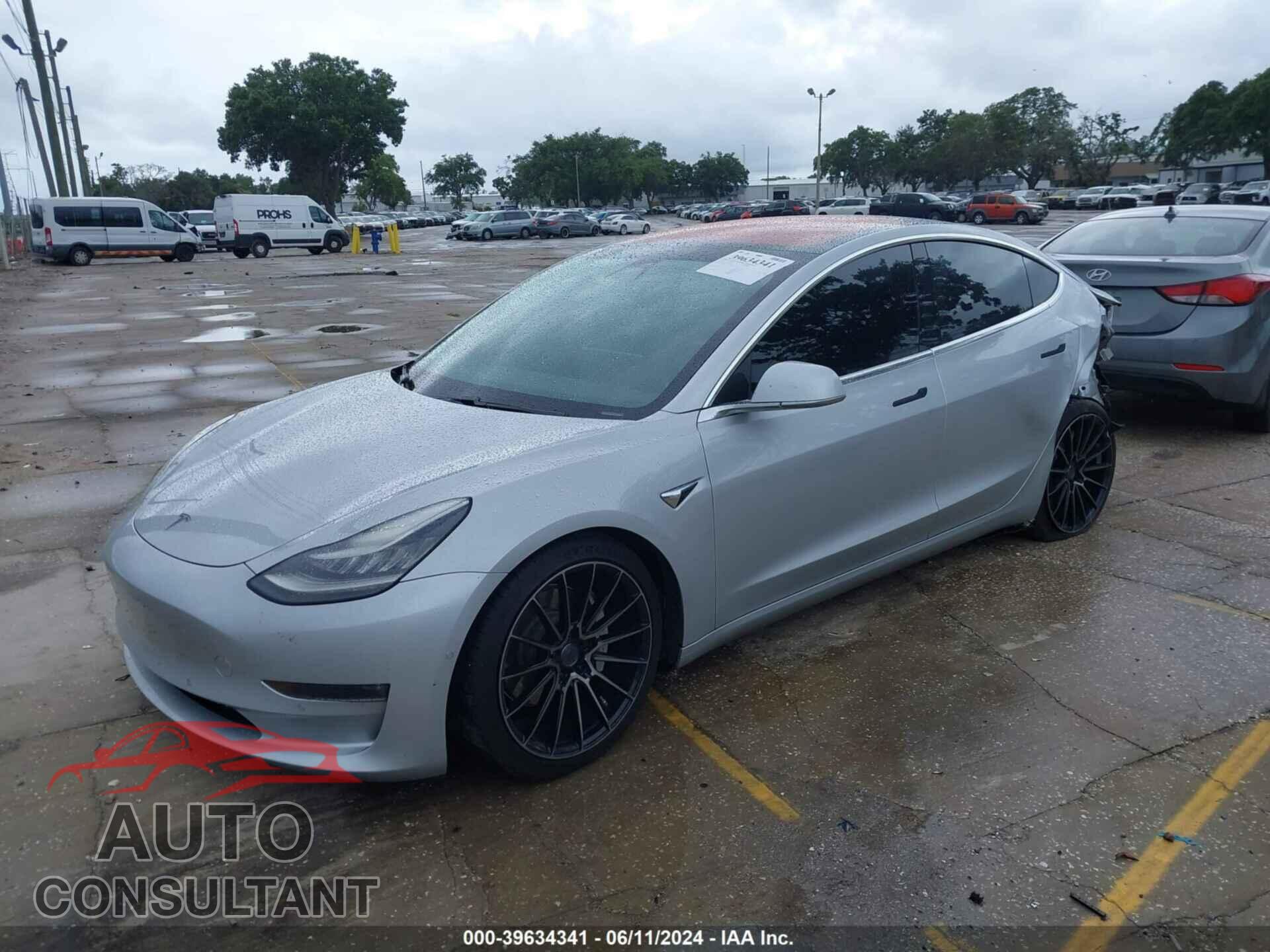 TESLA MODEL 3 2018 - 5YJ3E1EA7JF060799