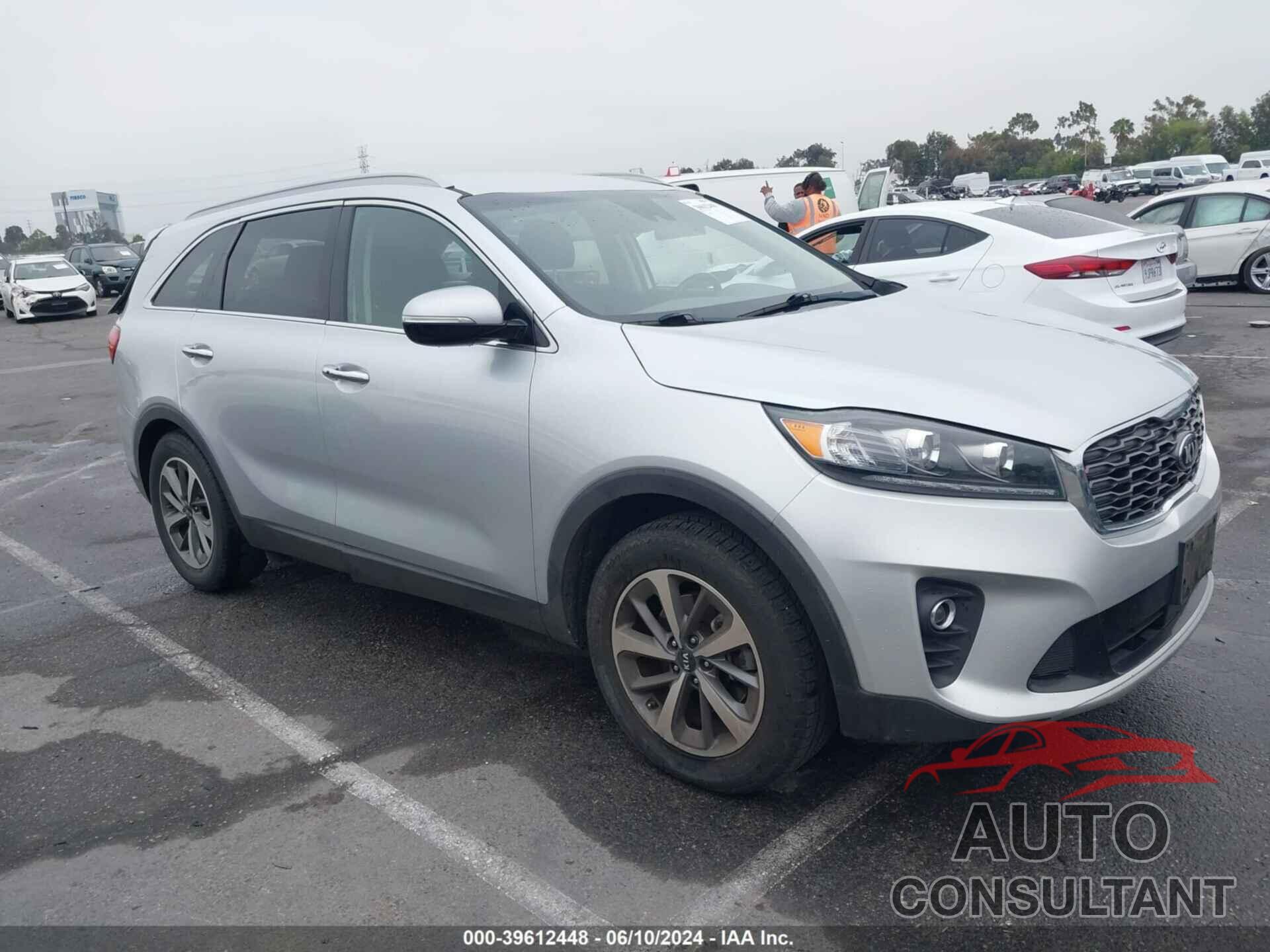 KIA SORENTO 2019 - 5XYPH4A52KG455003