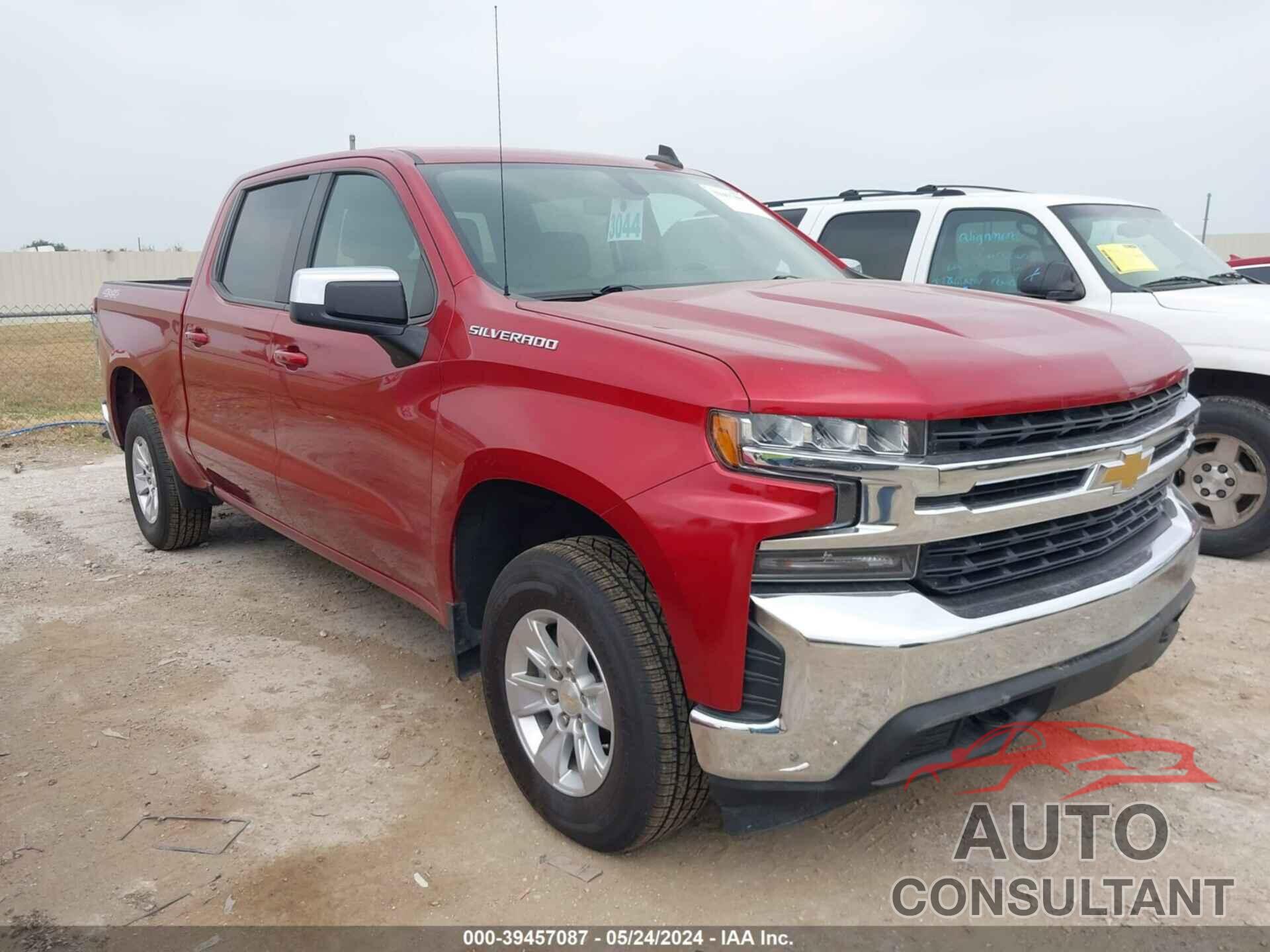 CHEVROLET SILVERADO 1500 2021 - 1GCUYDED1MZ252581