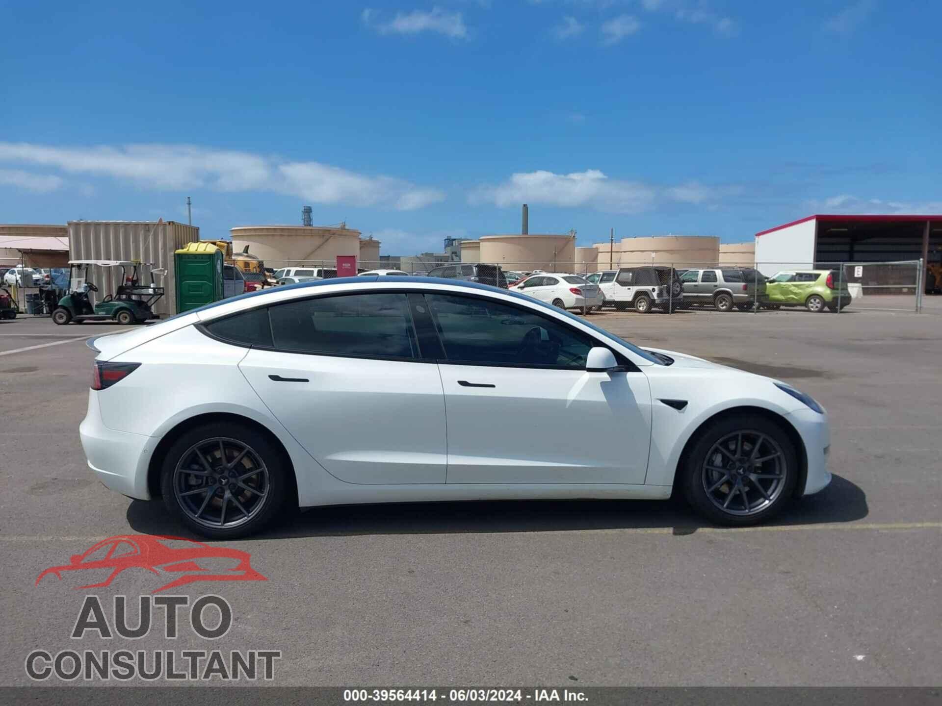 TESLA MODEL 3 2021 - 5YJ3E1EA2MF981896