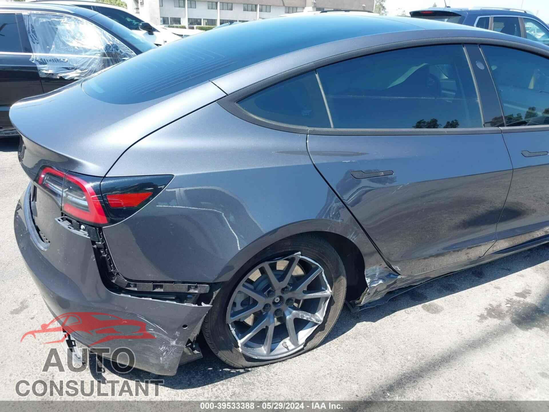TESLA MODEL 3 2019 - 5YJ3E1EA5KF325768