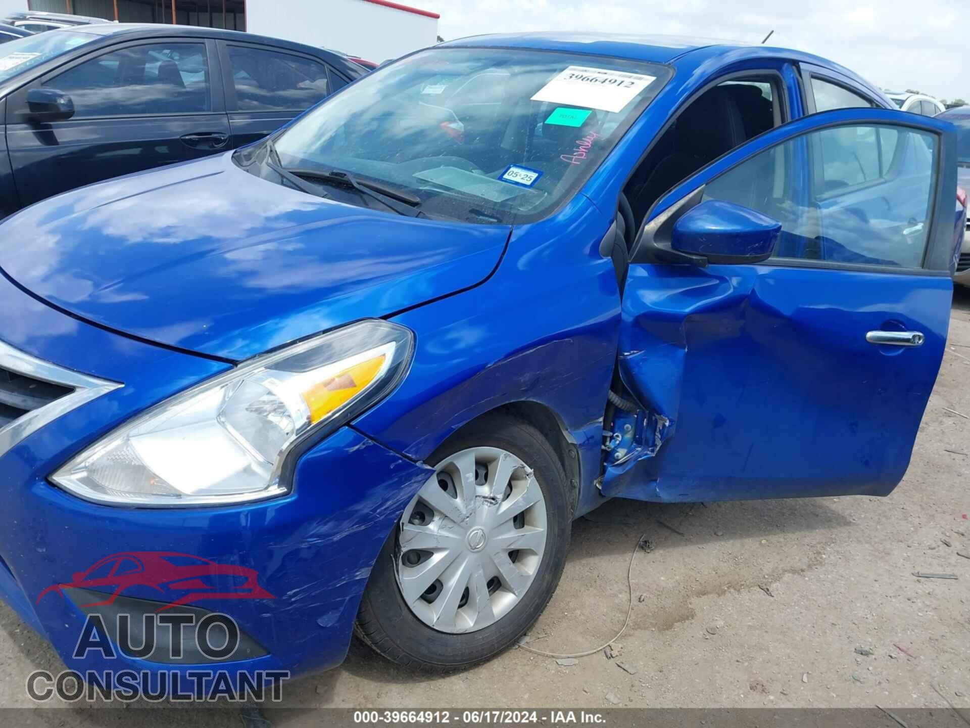 NISSAN VERSA 2017 - 3N1CN7AP1HL839644