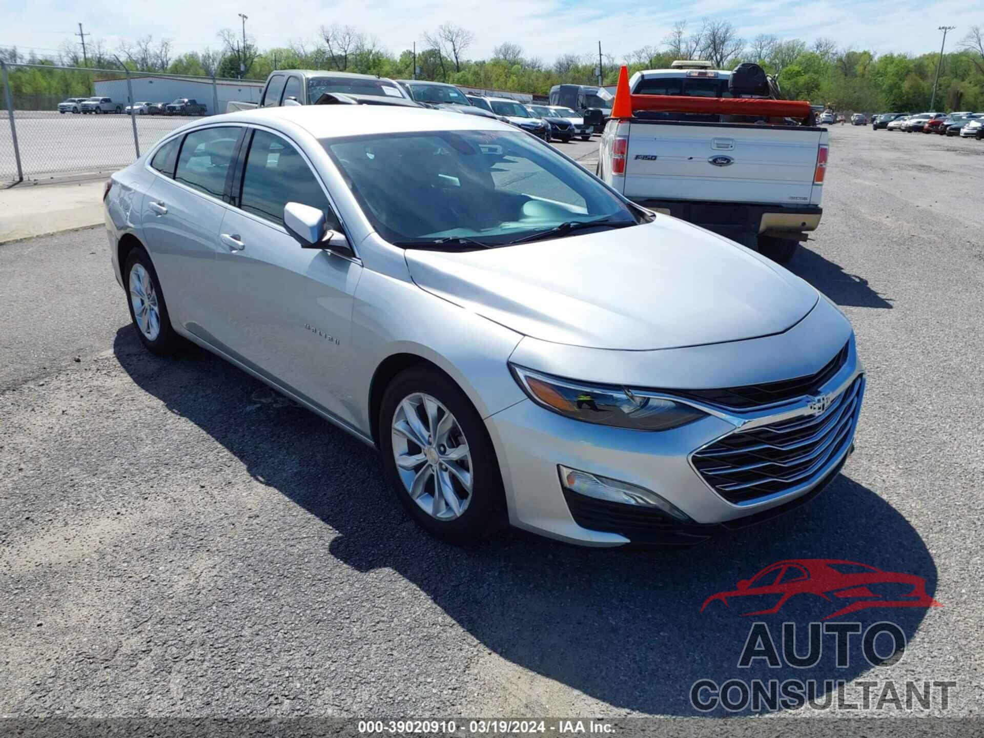 CHEVROLET MALIBU 2019 - 1G1ZD5ST3KF120478
