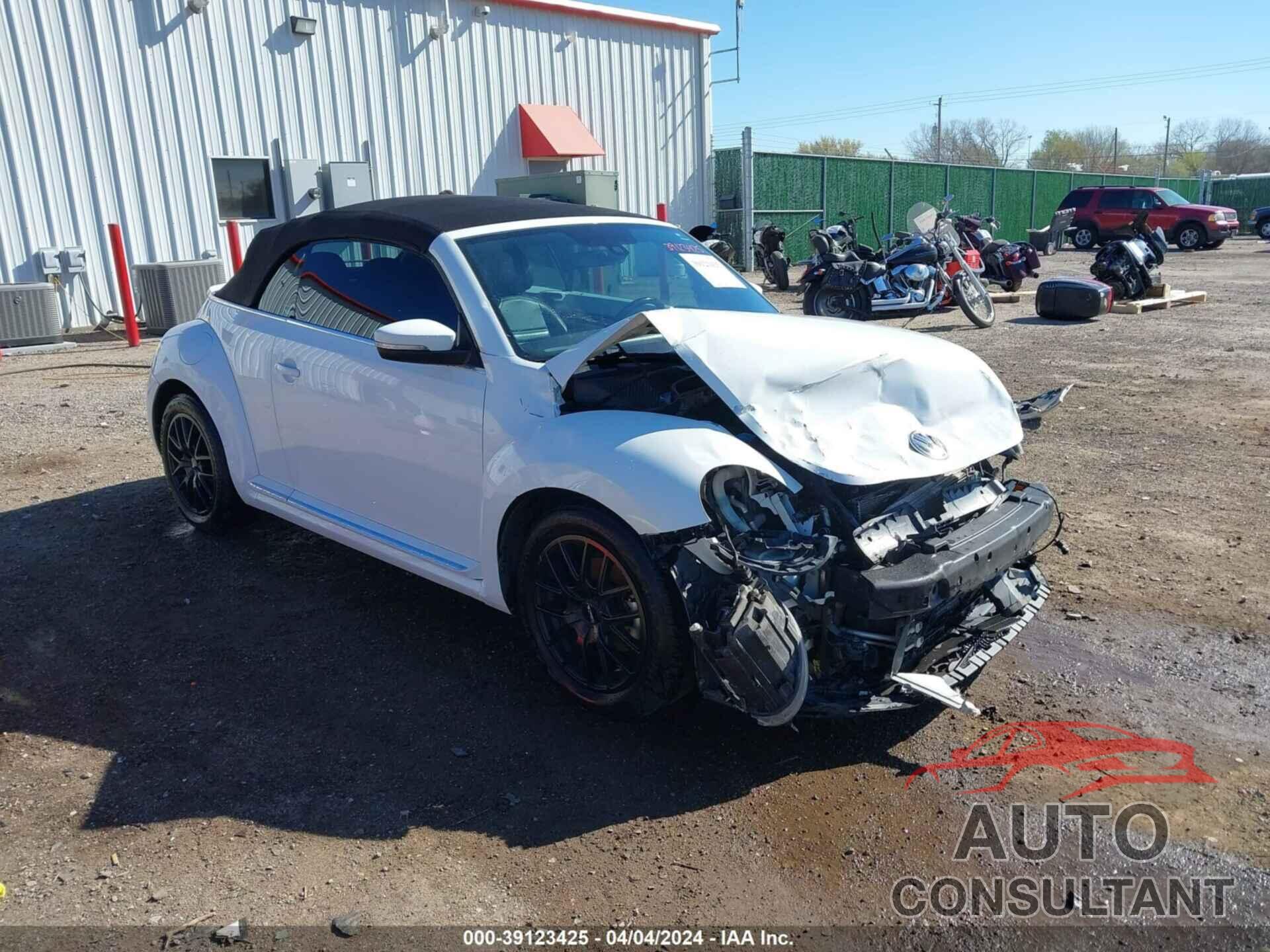 VOLKSWAGEN BEETLE 2017 - 3VW517AT7HM821400