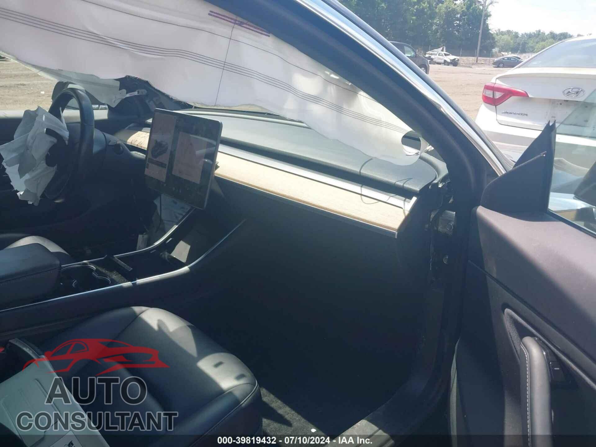 TESLA MODEL 3 2019 - 5YJ3E1EA3KF297615
