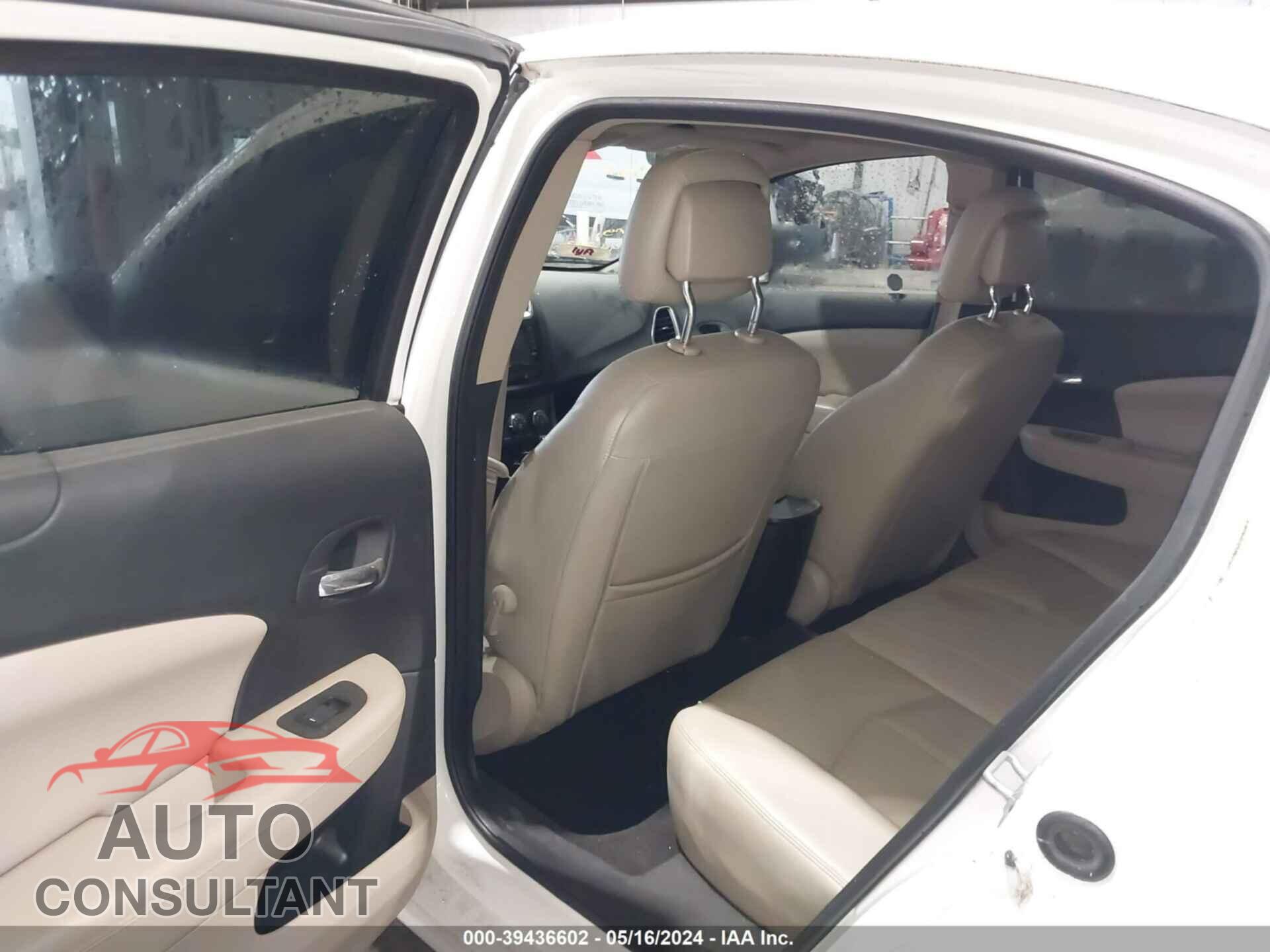 DODGE AVENGER 2011 - 1B3BD2FG0BN506397