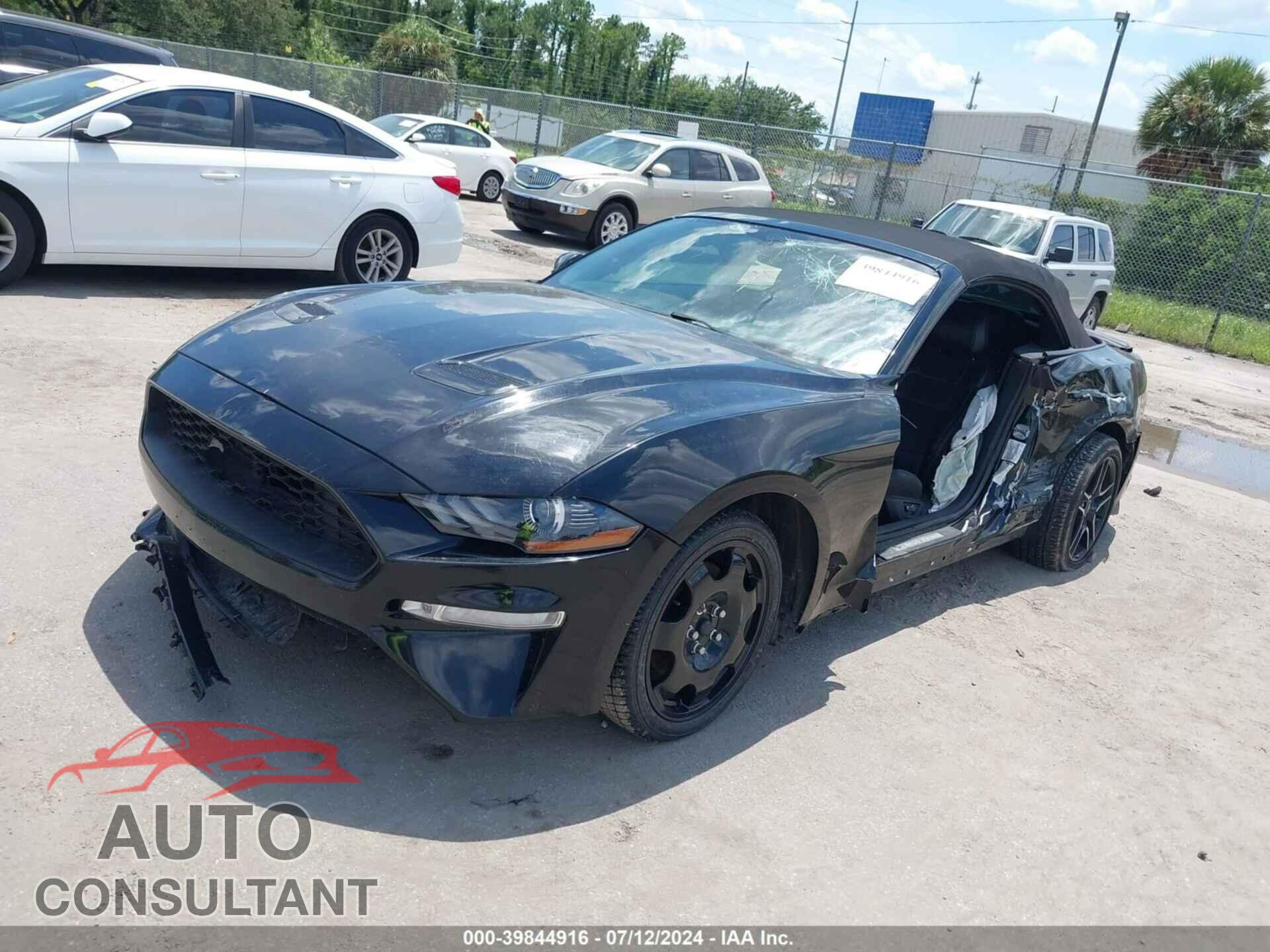FORD MUSTANG 2018 - 1FATP8UH2J5124420