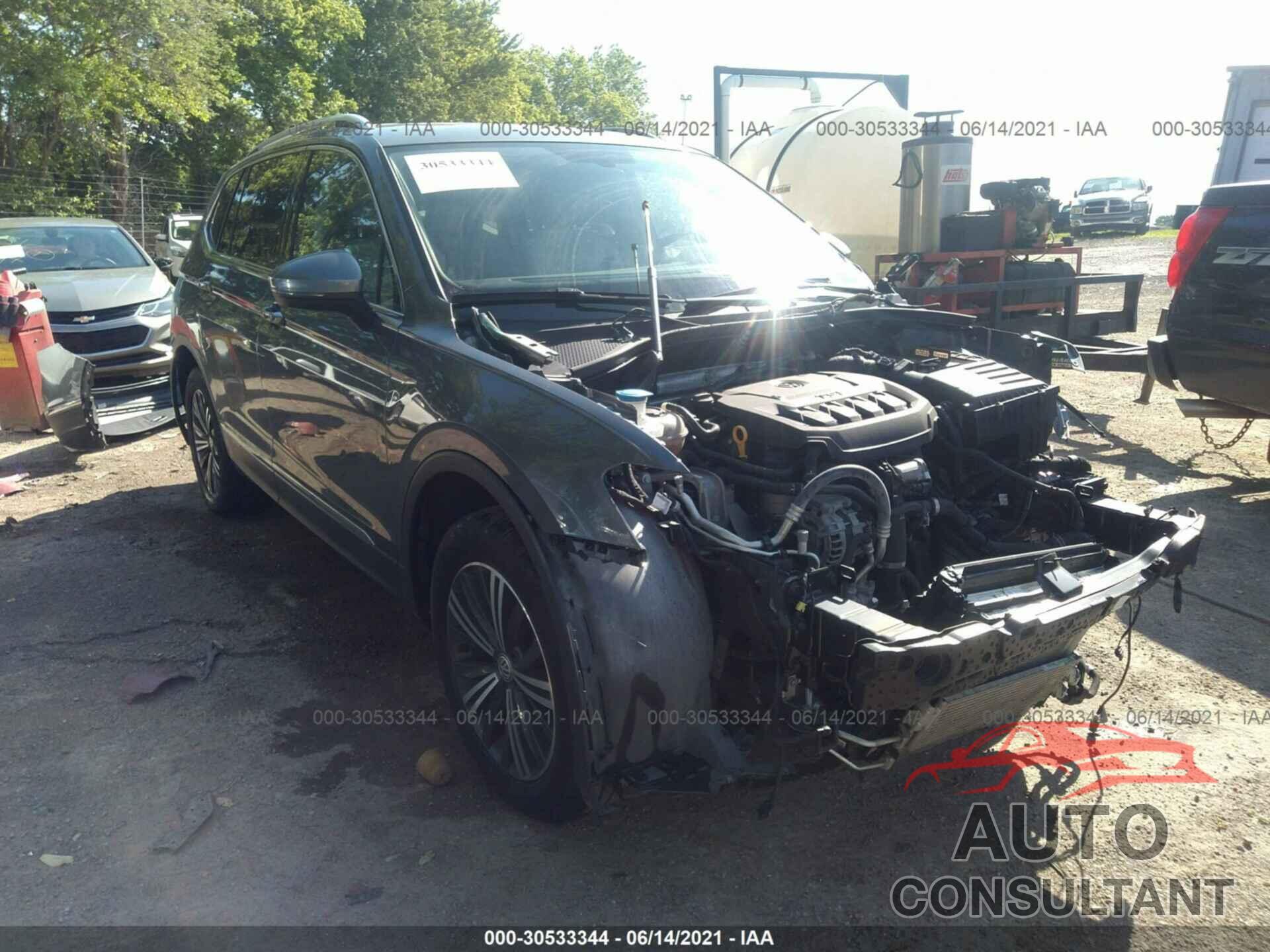 VOLKSWAGEN TIGUAN 2018 - 3VV2B7AX5JM028402