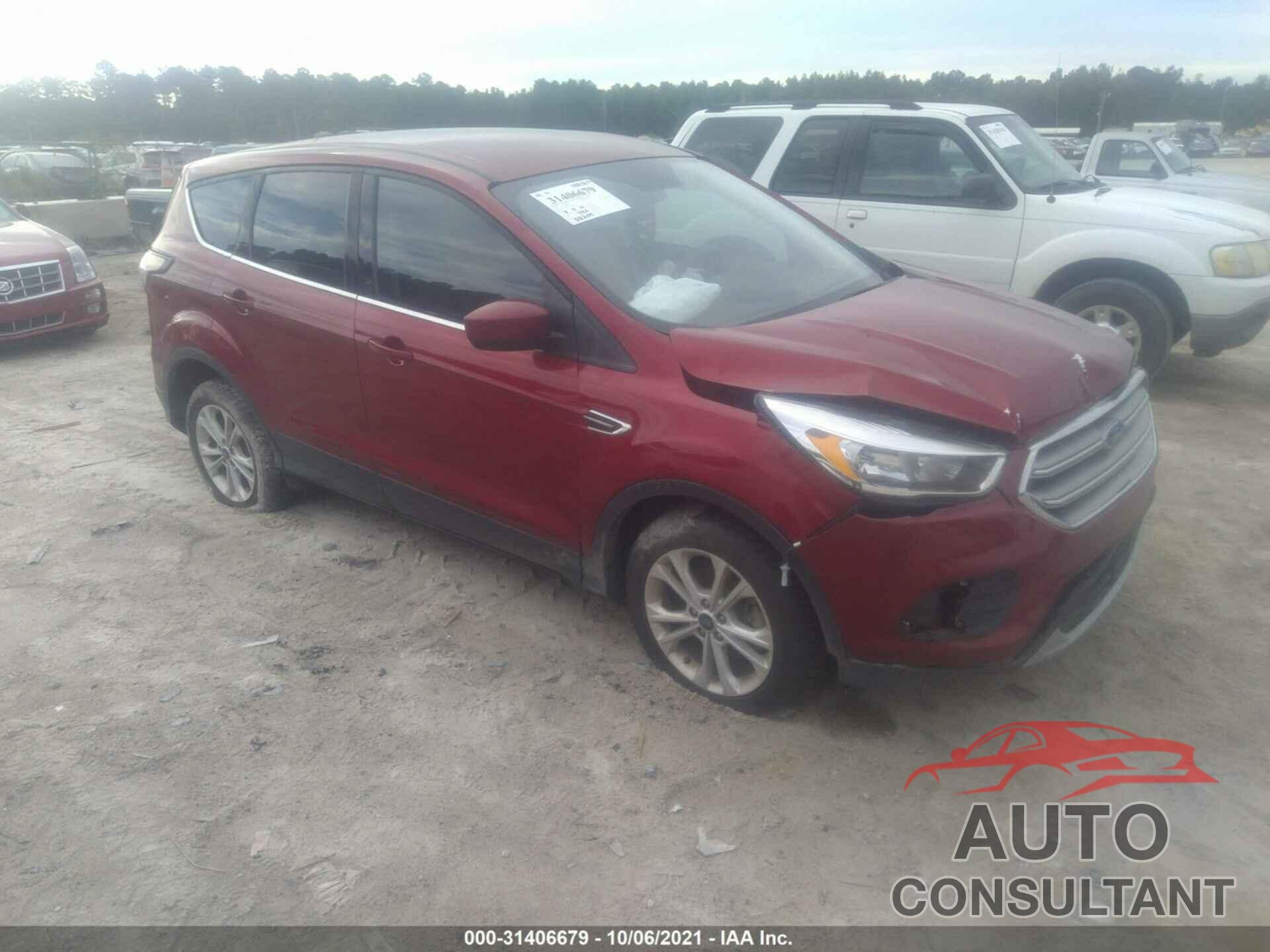 FORD ESCAPE 2017 - 1FMCU0GD4HUE85060