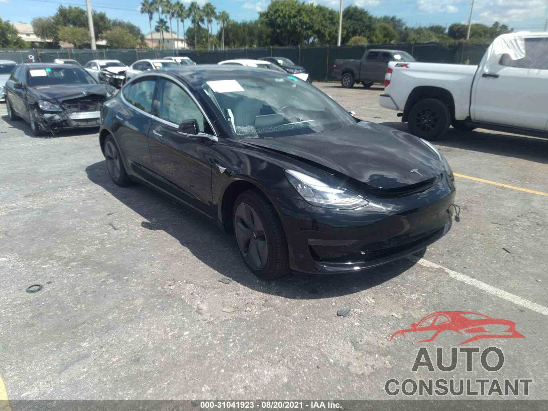 TESLA MODEL 3 2019 - 5YJ3E1EA5KF402669