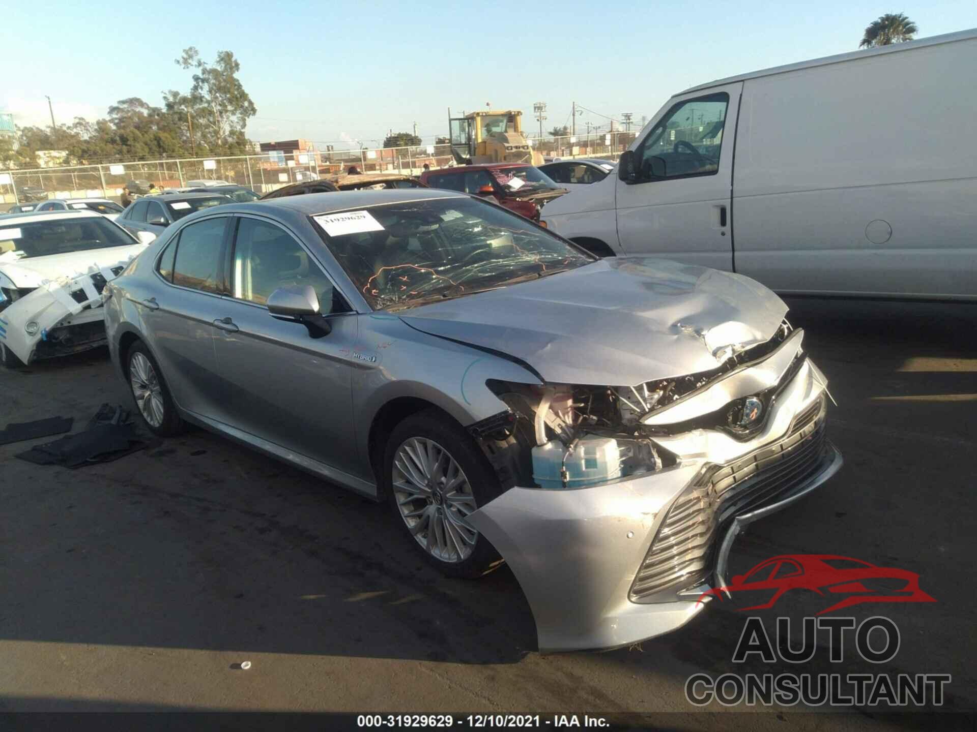 TOYOTA CAMRY 2018 - 4T1B21HK7JU506767