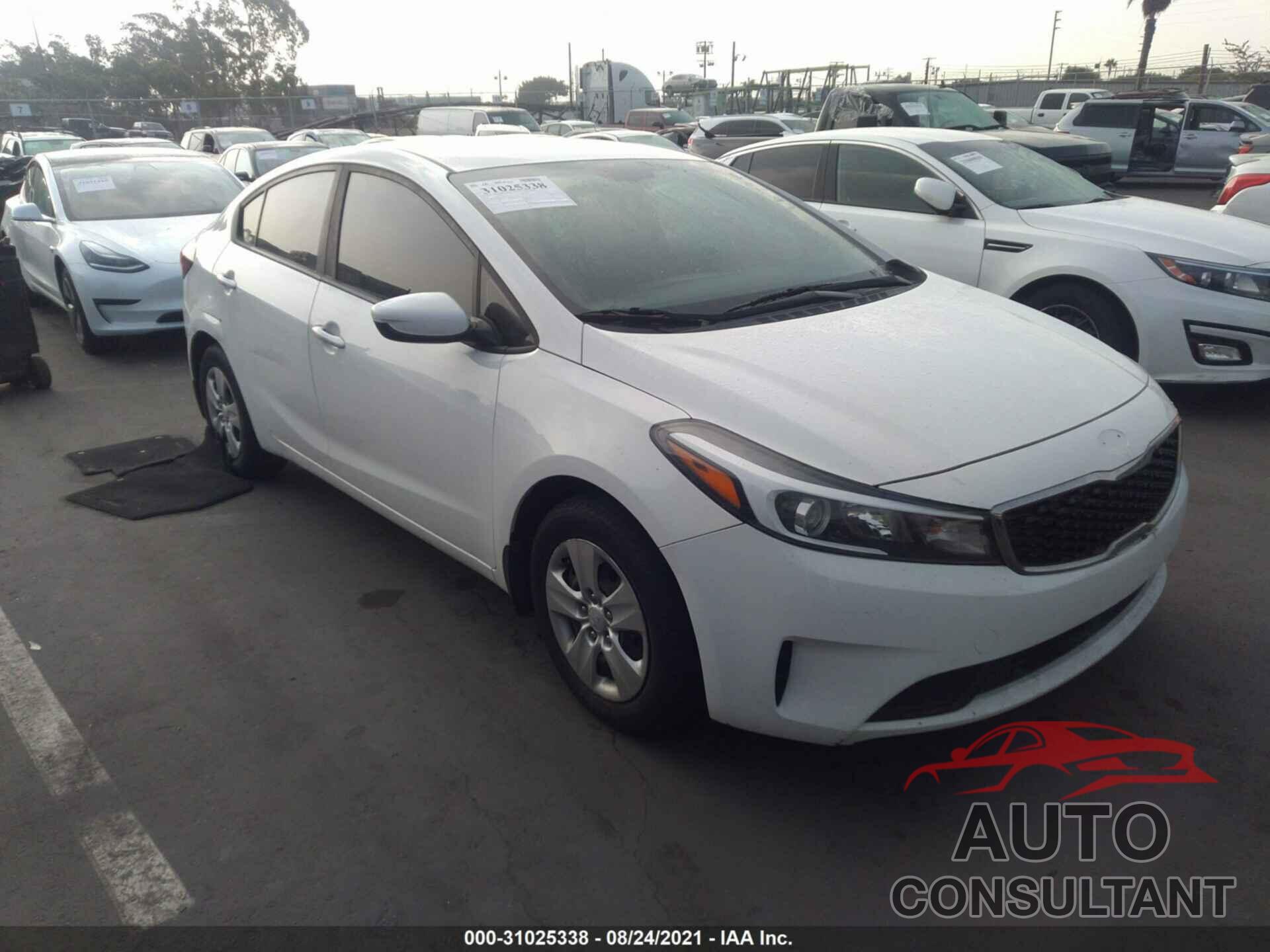 KIA FORTE 2018 - 3KPFK4A74JE218412