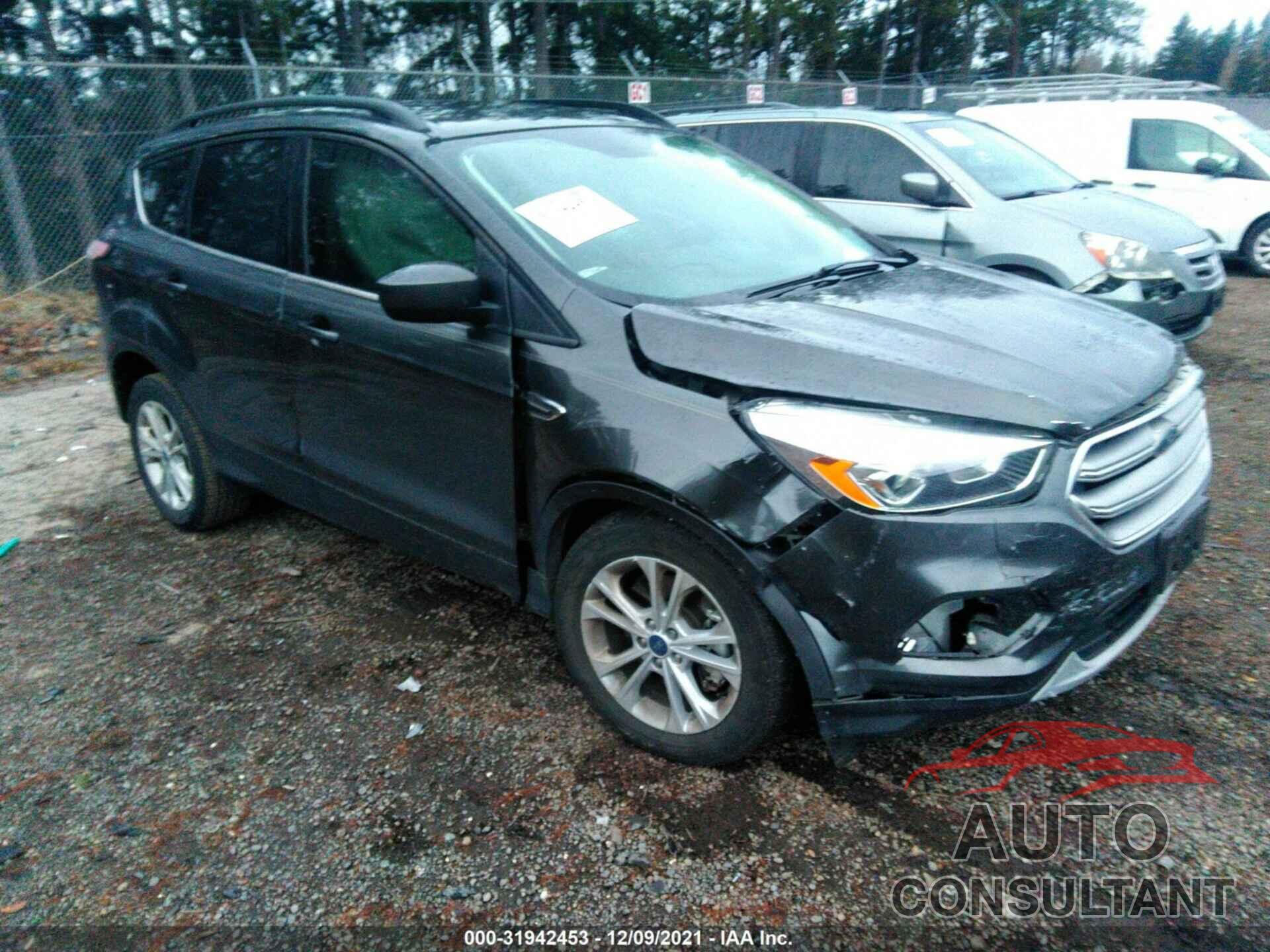 FORD ESCAPE 2017 - 1FMCU0G91HUE07265
