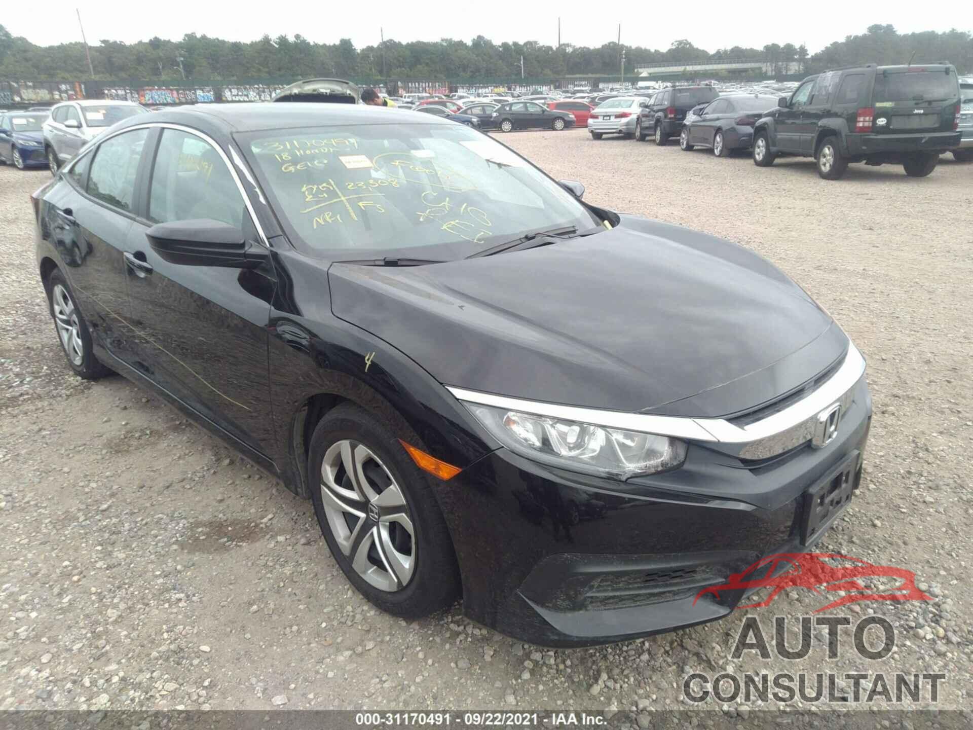 HONDA CIVIC SEDAN 2018 - 19XFC2F55JE209632