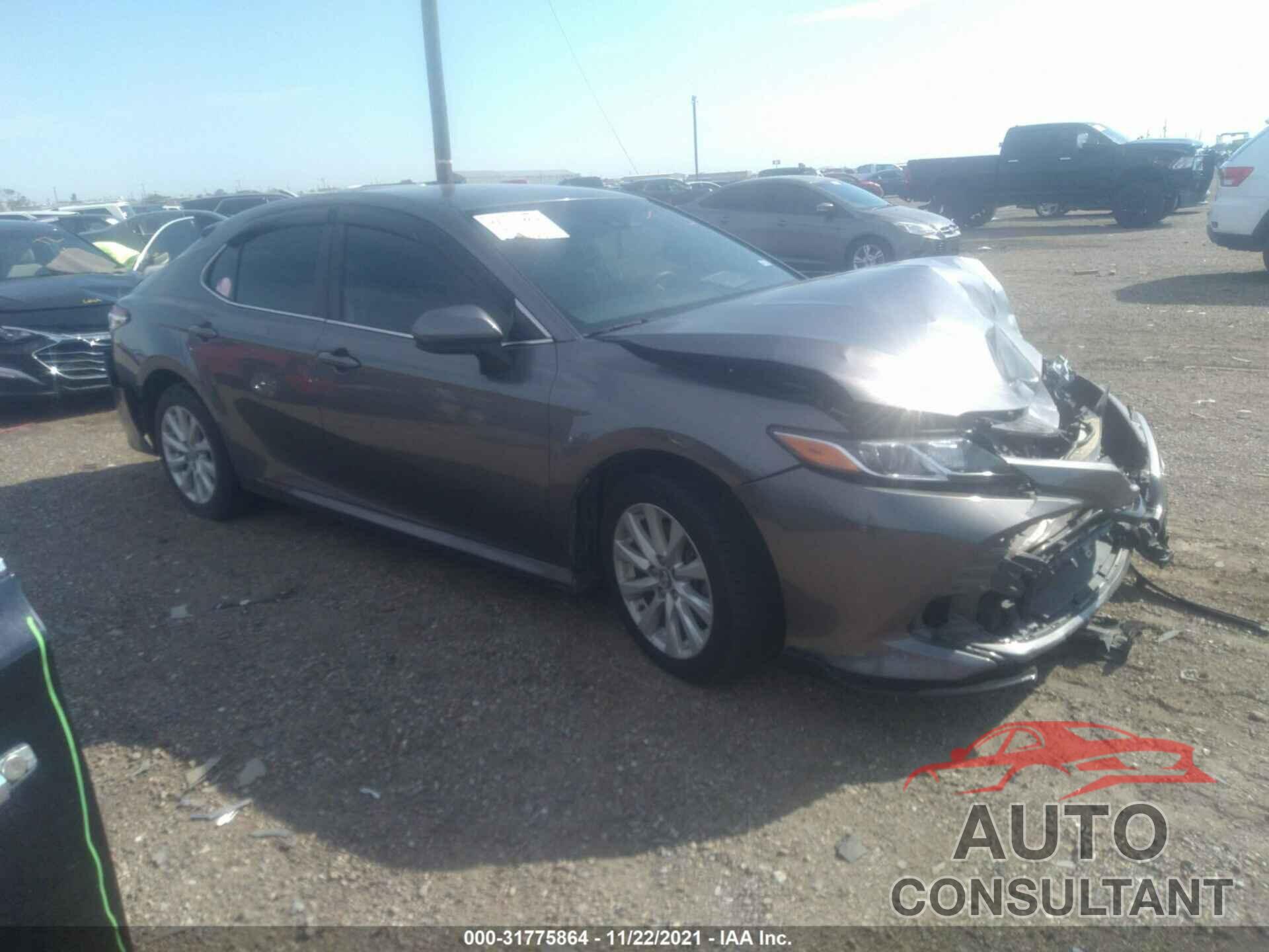 TOYOTA CAMRY 2018 - 4T1B11HK3JU054755