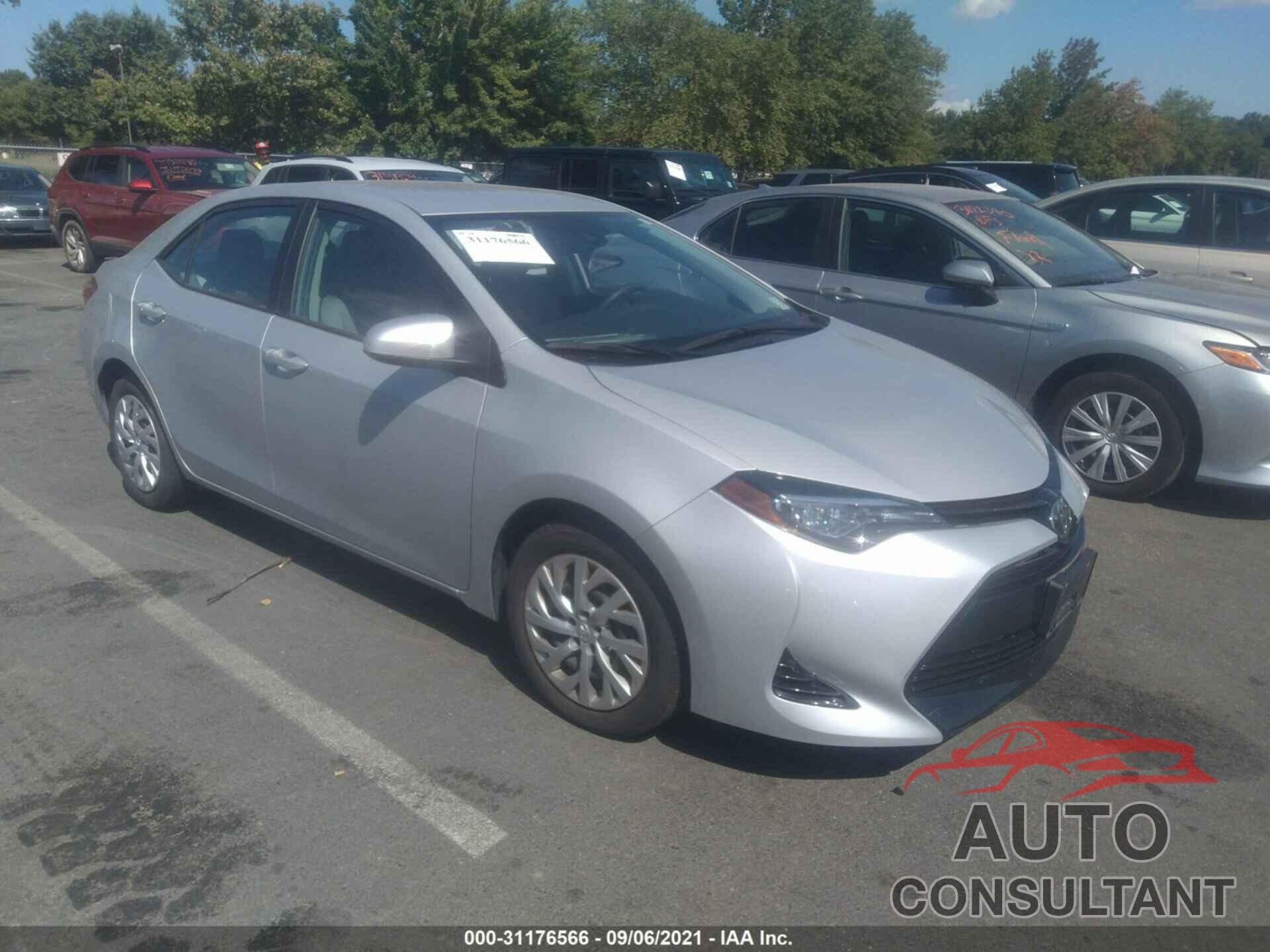 TOYOTA COROLLA 2018 - 2T1BURHE1JC117627