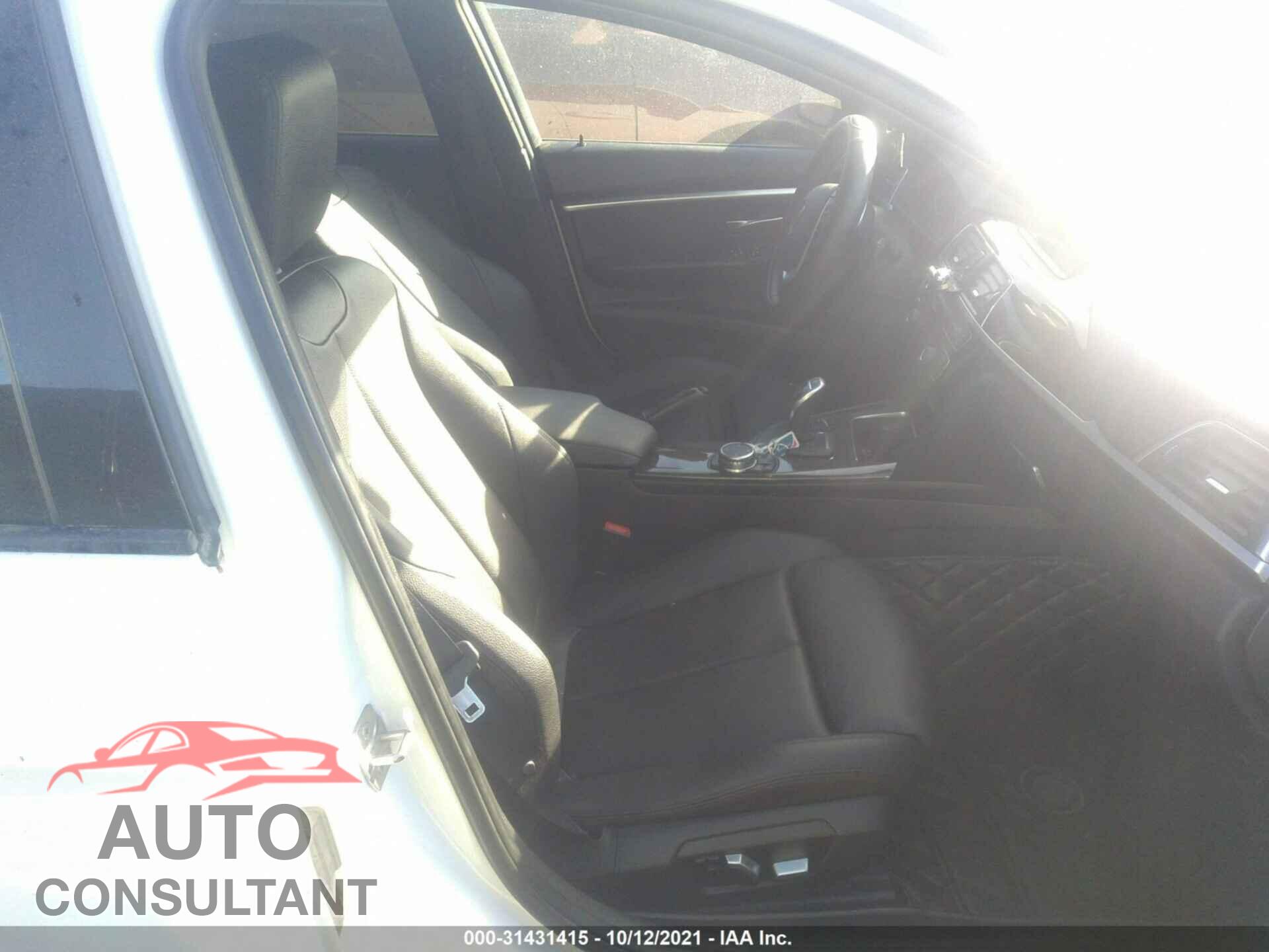 BMW 3 SERIES 2016 - WBA8E3G5XGNU04912