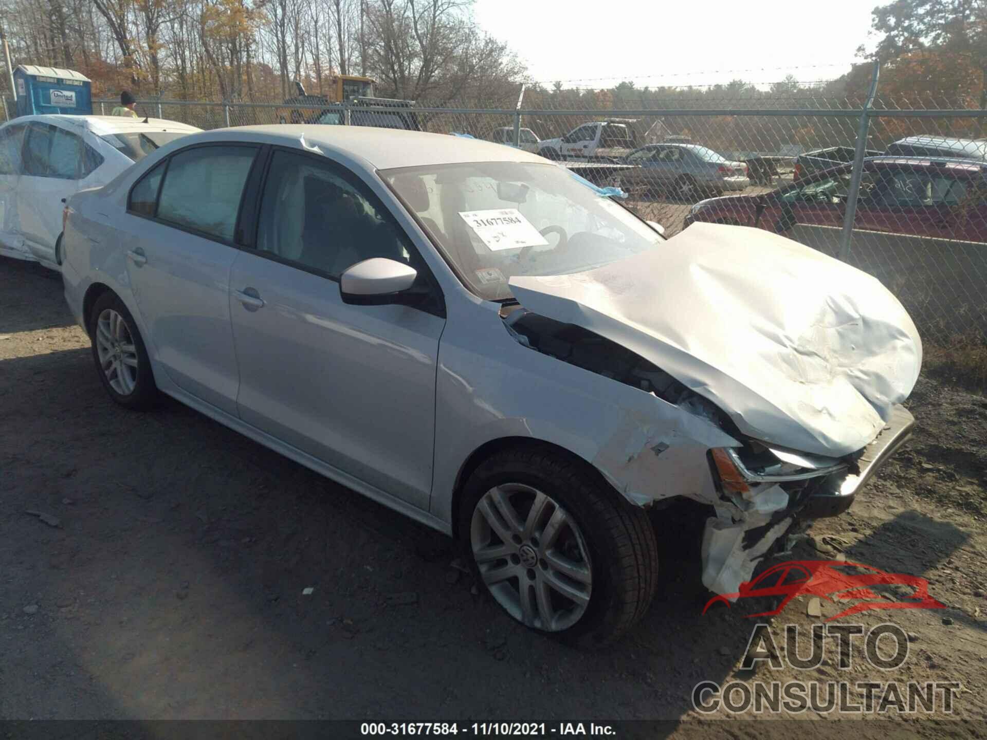 VOLKSWAGEN JETTA 2018 - 3VW2B7AJ5JM260702