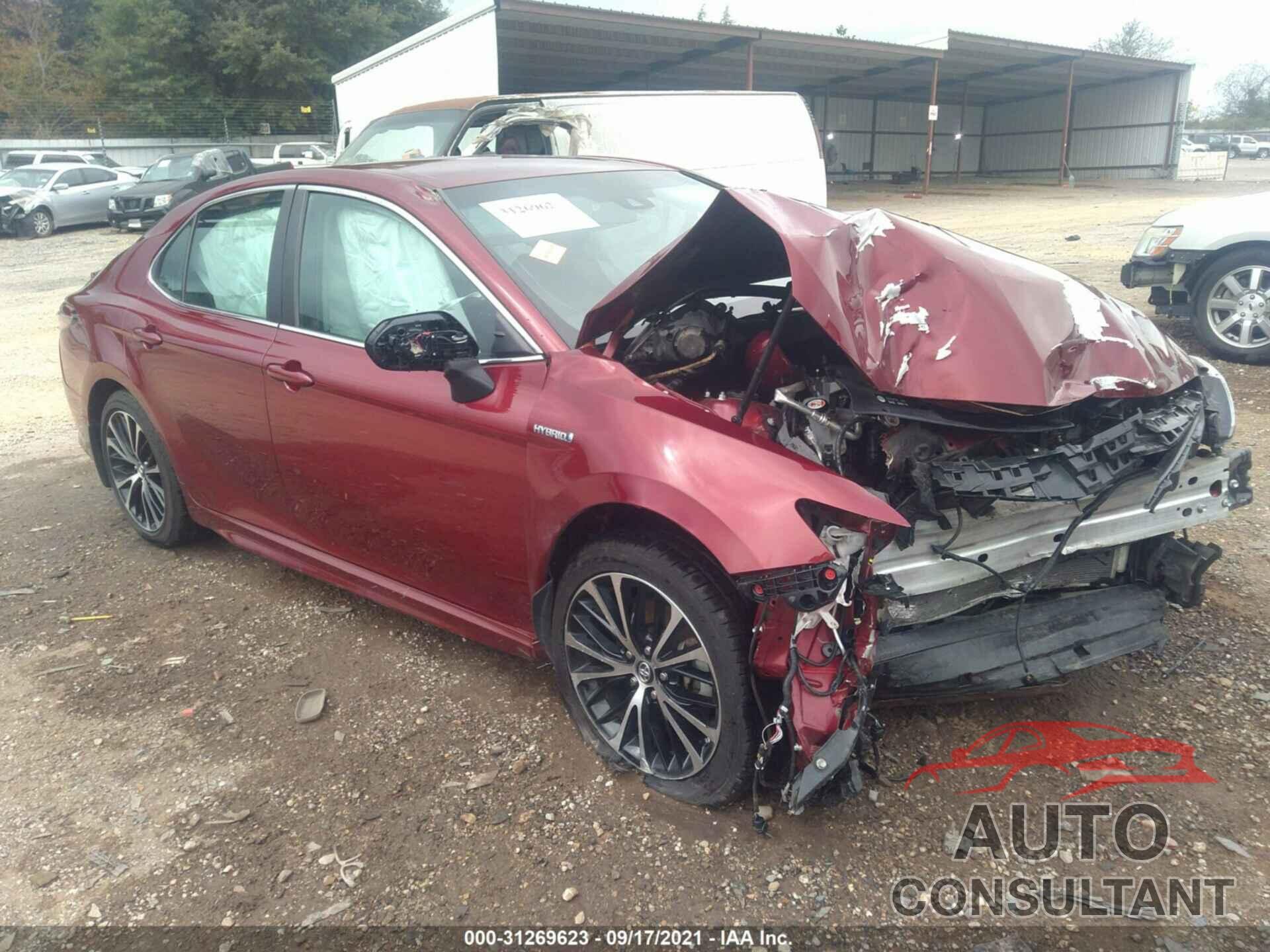TOYOTA CAMRY 2018 - 4T1B21HKXJU502227