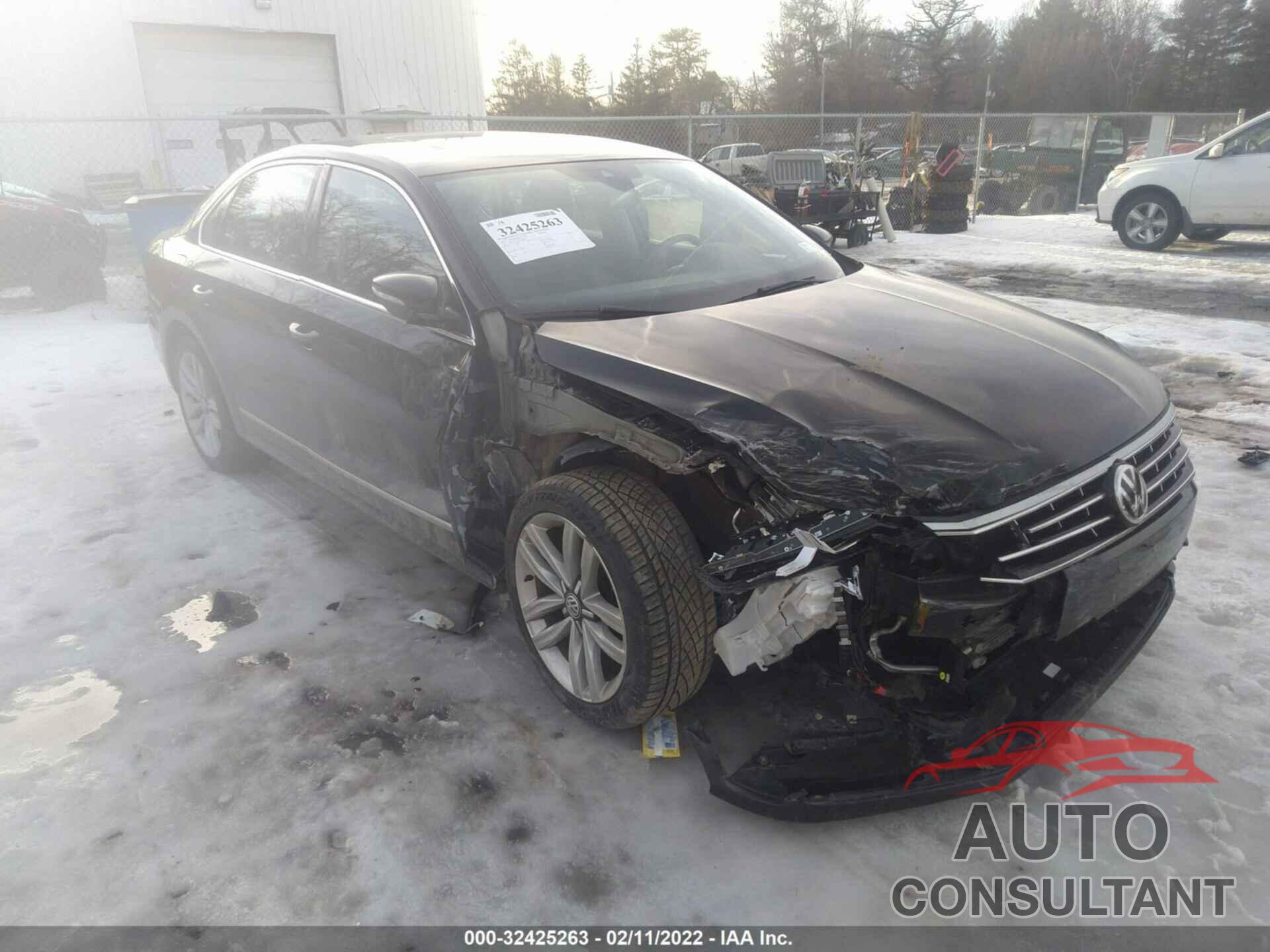 VOLKSWAGEN PASSAT 2017 - 1VWCM7A37HC058665