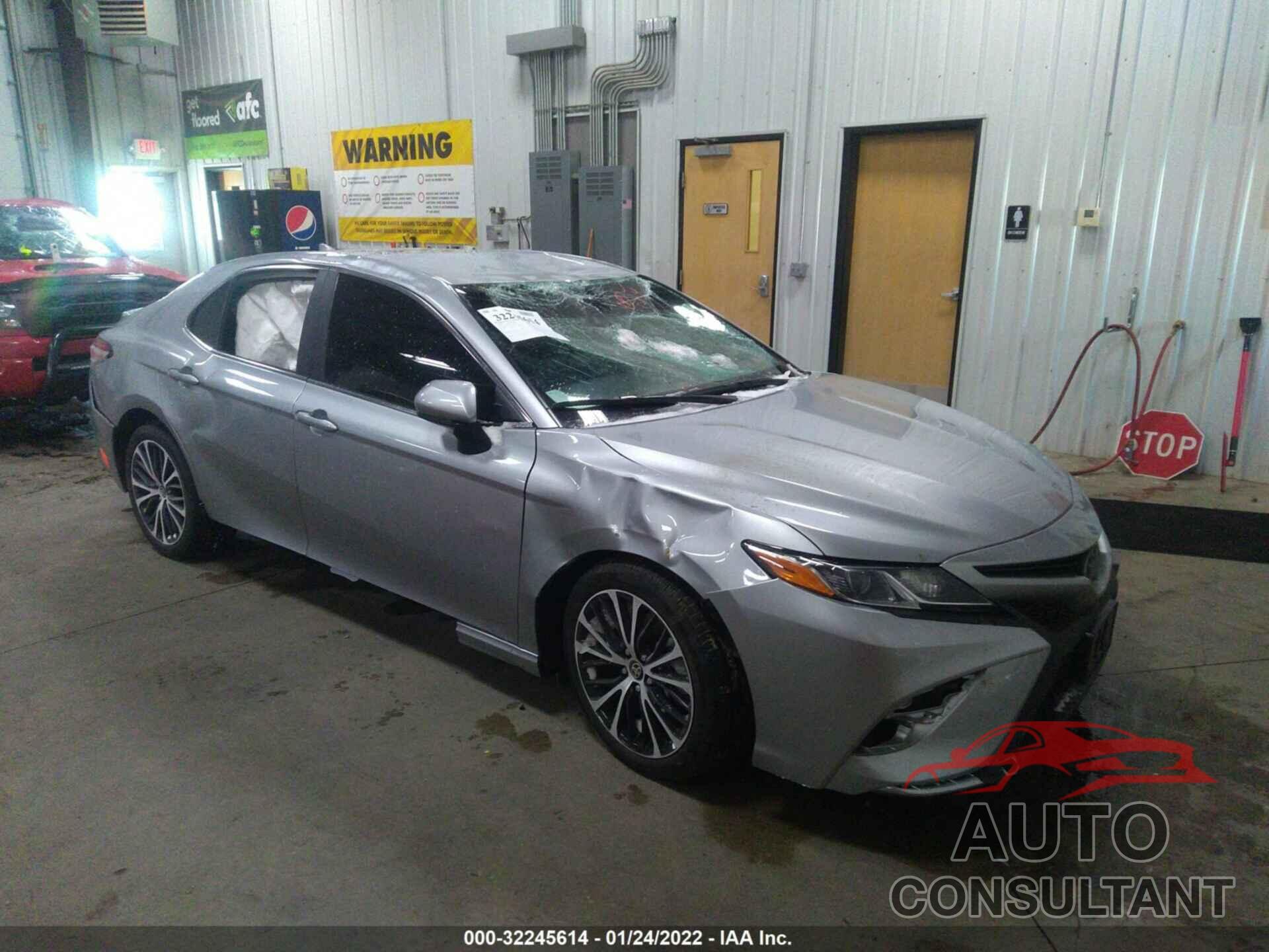 TOYOTA CAMRY 2020 - 4T1G11AK5LU500715