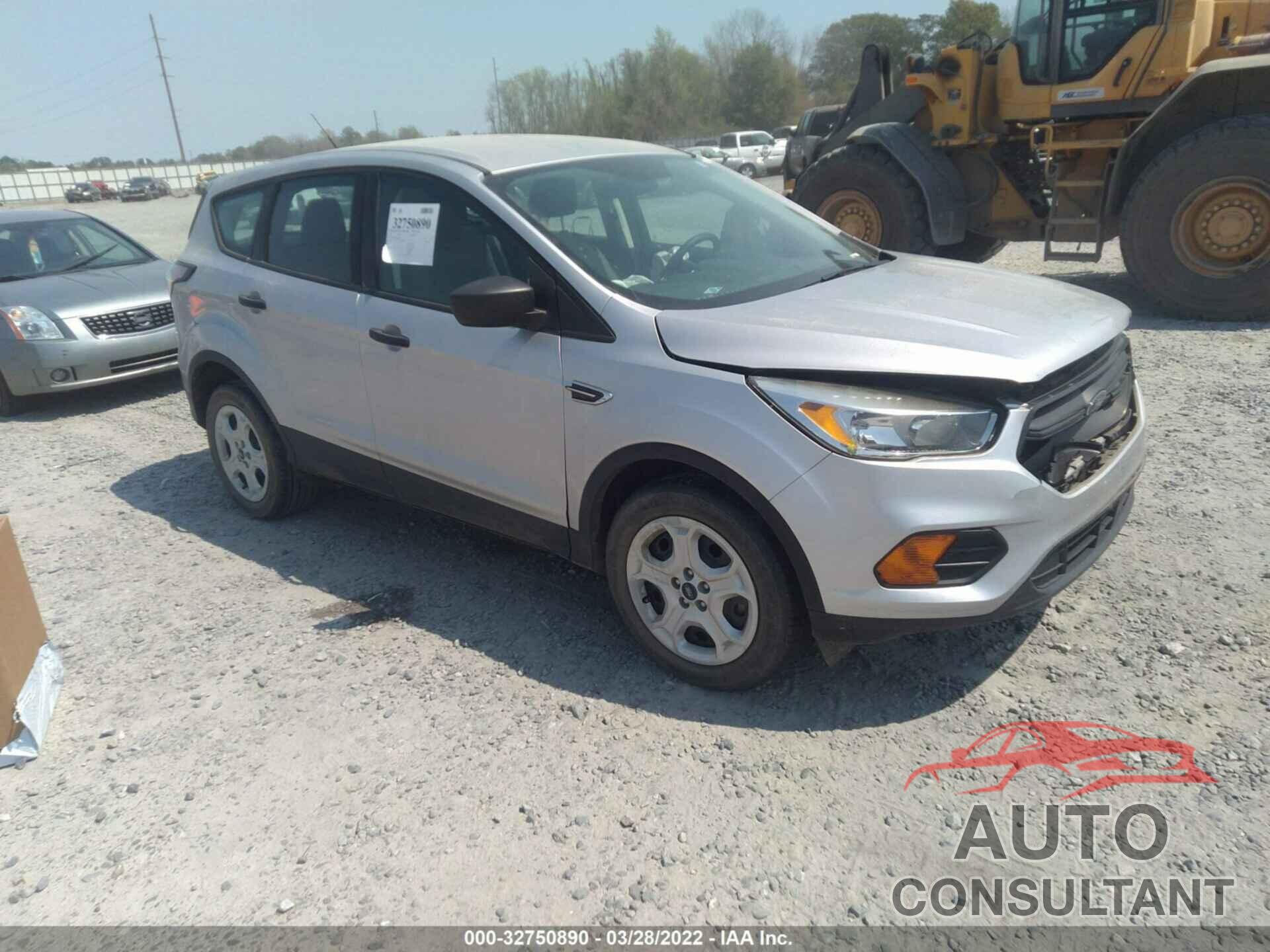FORD ESCAPE 2017 - 1FMCU0F71HUD72341