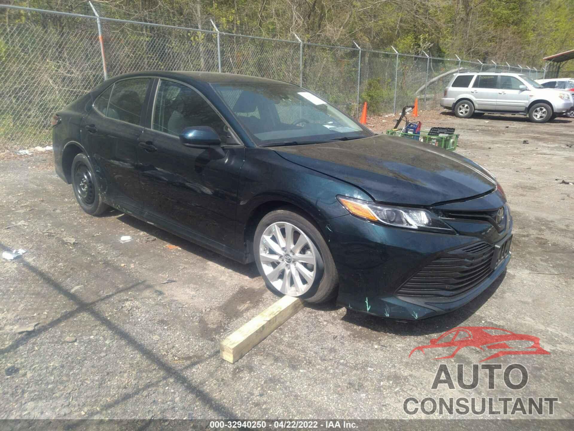 TOYOTA CAMRY 2019 - 4T1B11HK7KU746907