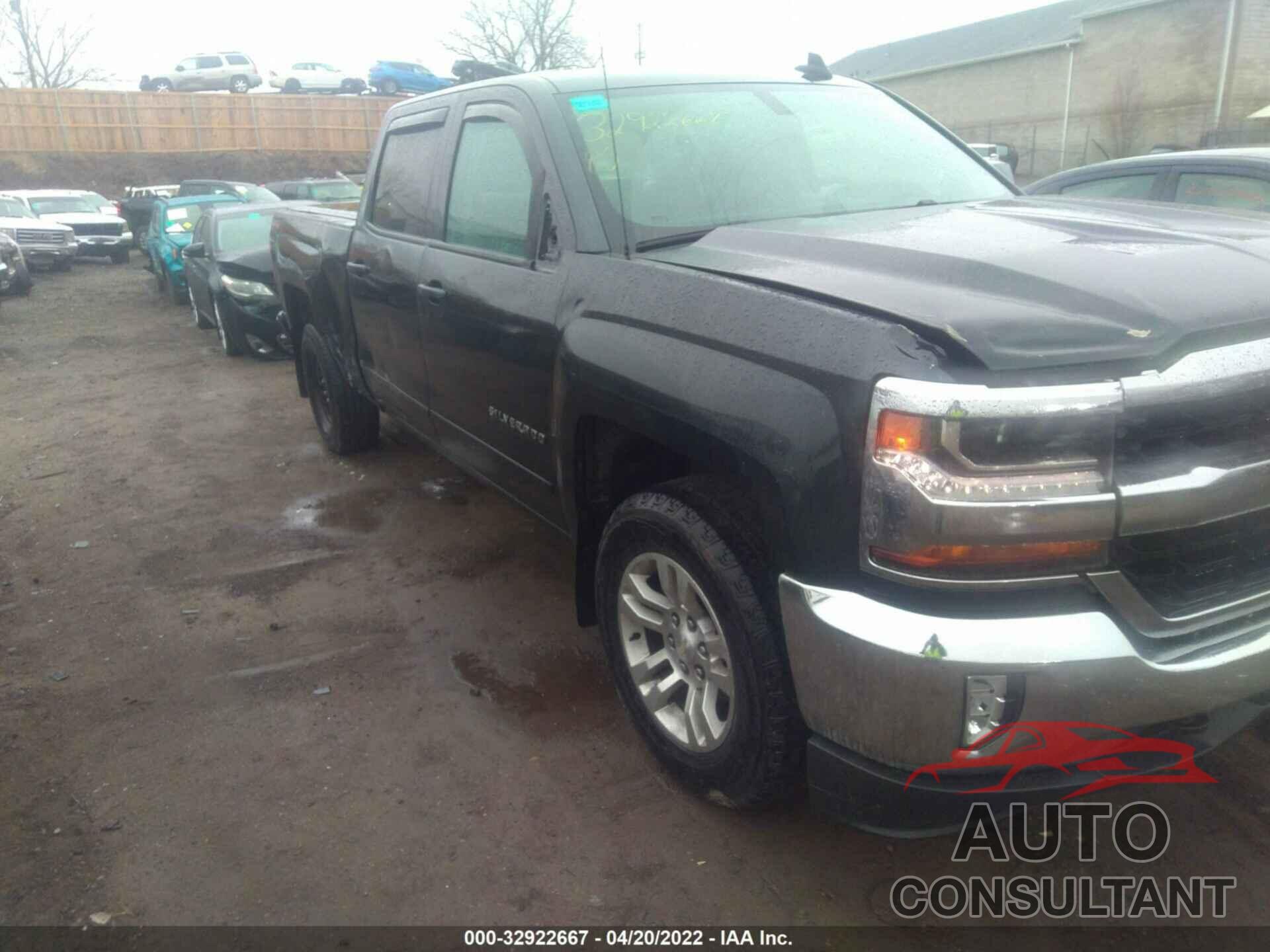 CHEVROLET SILVERADO 1500 2017 - 1GCUKREC3HF112092