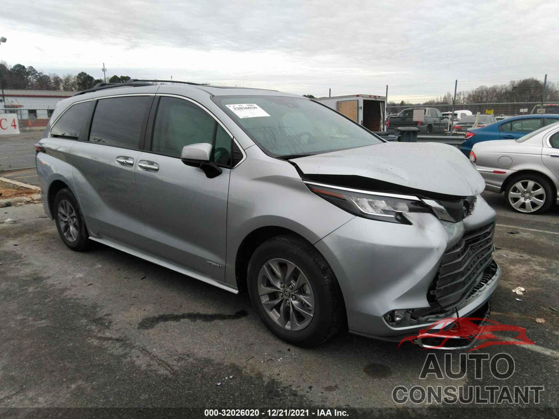 TOYOTA SIENNA 2021 - 5TDYRKEC0MS022851