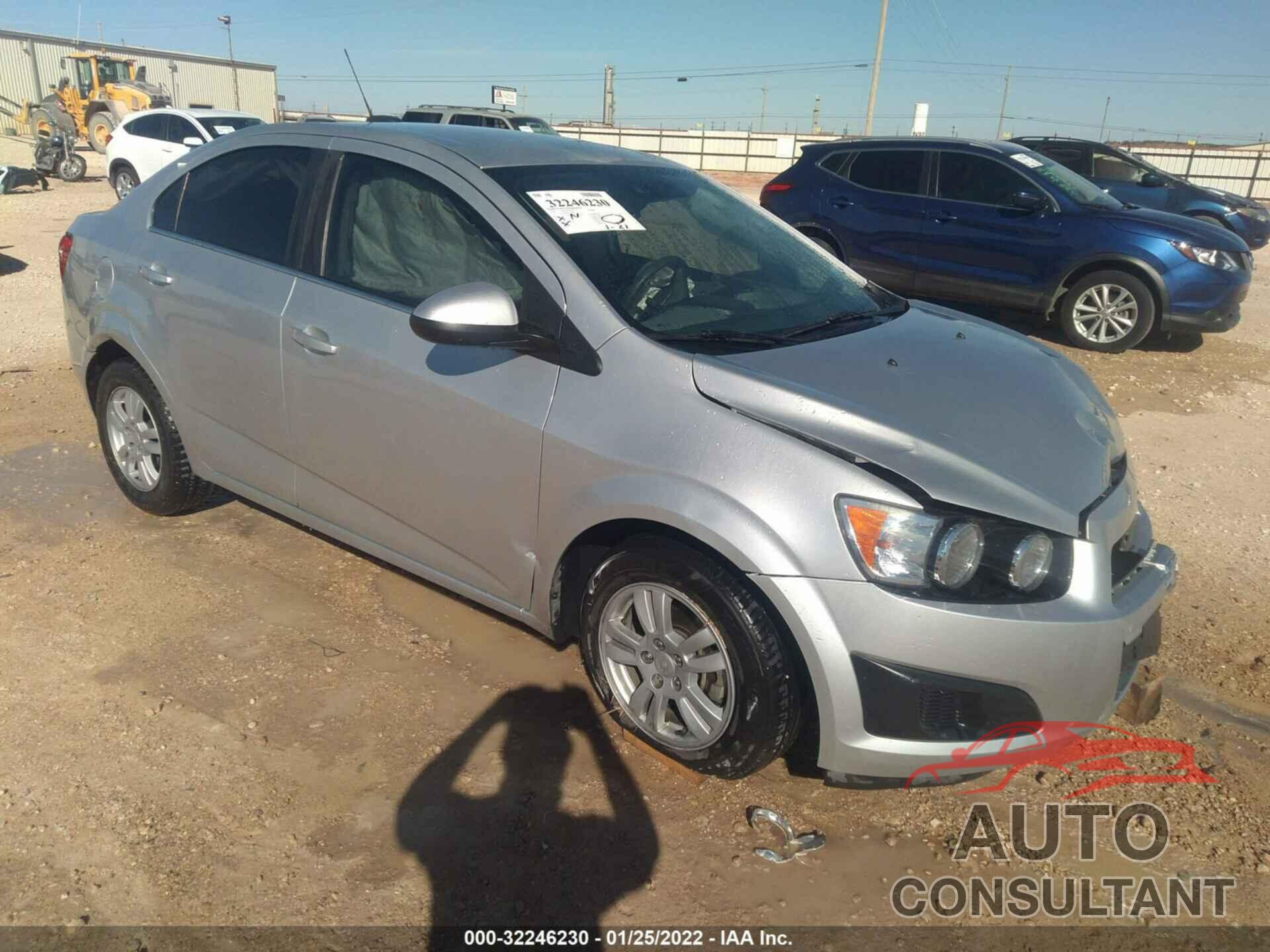 CHEVROLET SONIC 2016 - 1G1JC5SH9G4128762