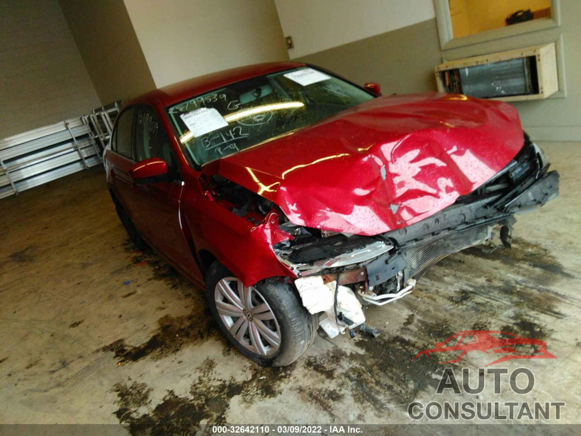 VOLKSWAGEN JETTA 2017 - 3VW2B7AJXHM396768