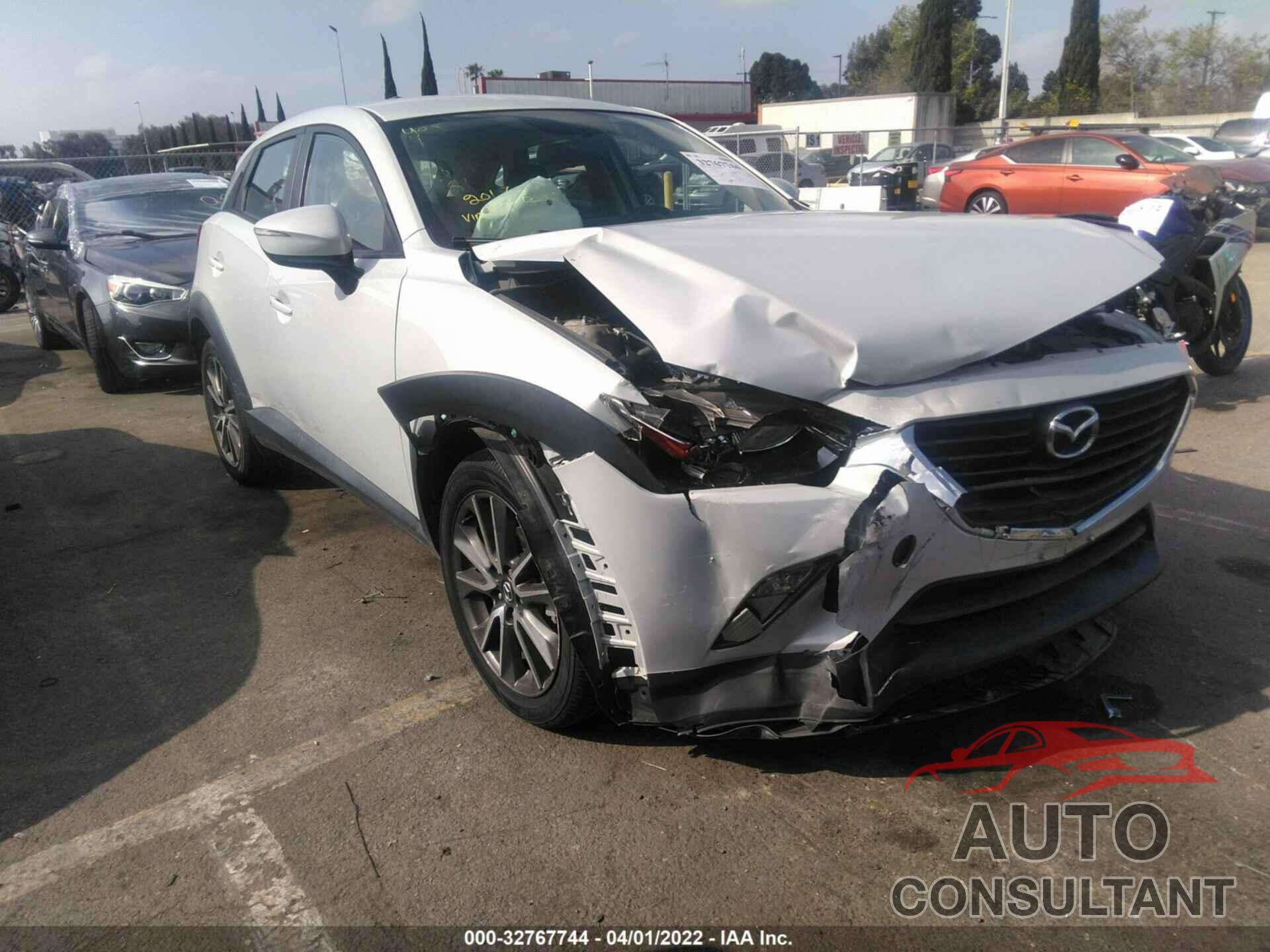 MAZDA CX-3 2017 - JM1DKDC7XH0148115