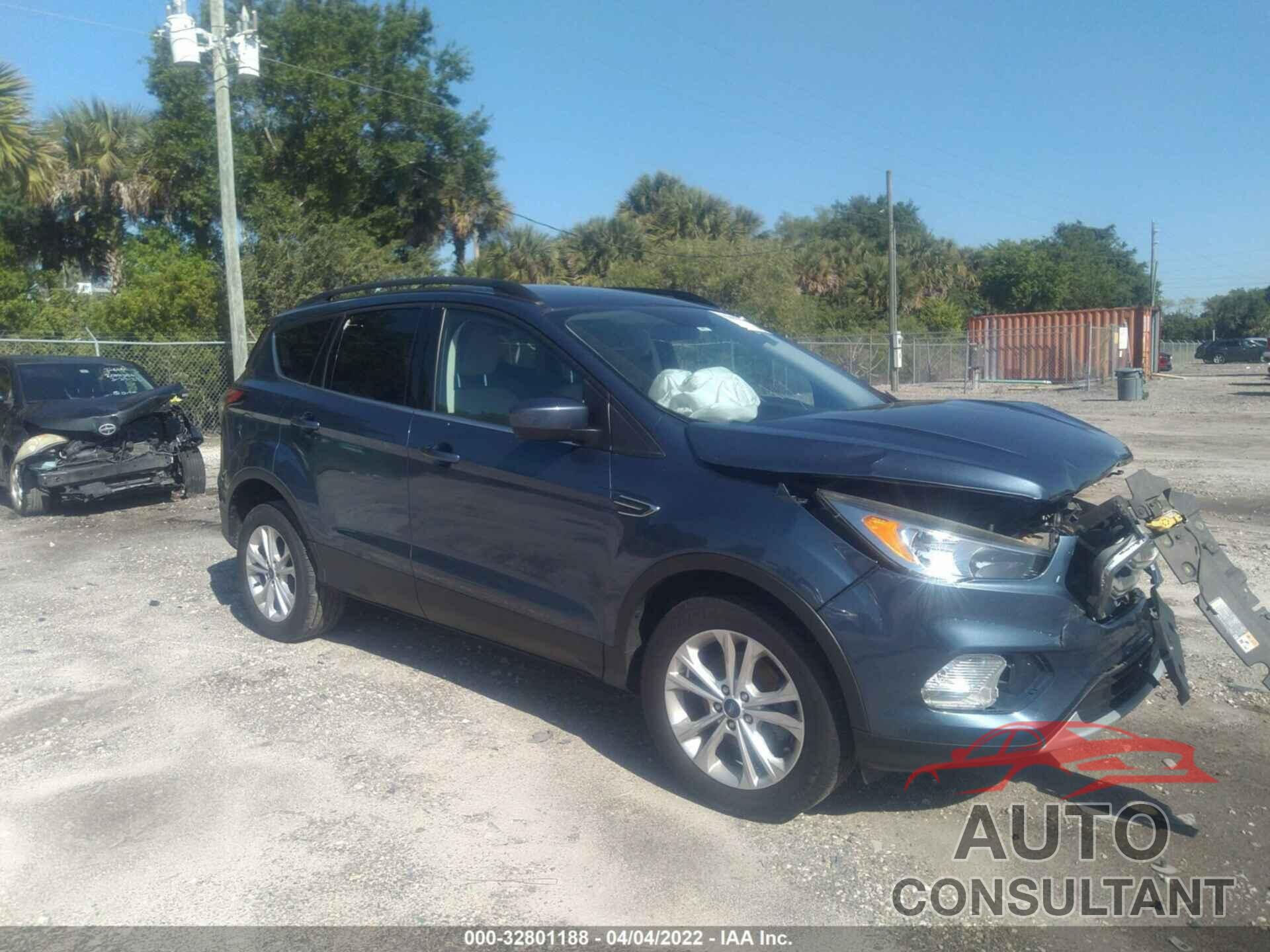 FORD ESCAPE 2018 - 1FMCU0GD9JUA11711