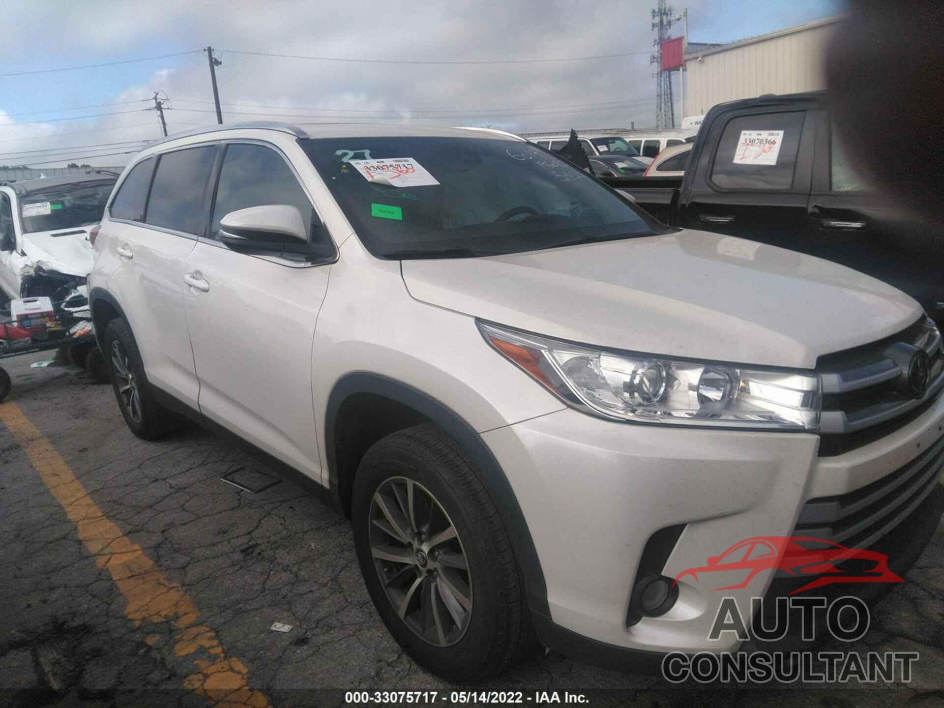 TOYOTA HIGHLANDER 2019 - 5TDKZRFH6KS560198