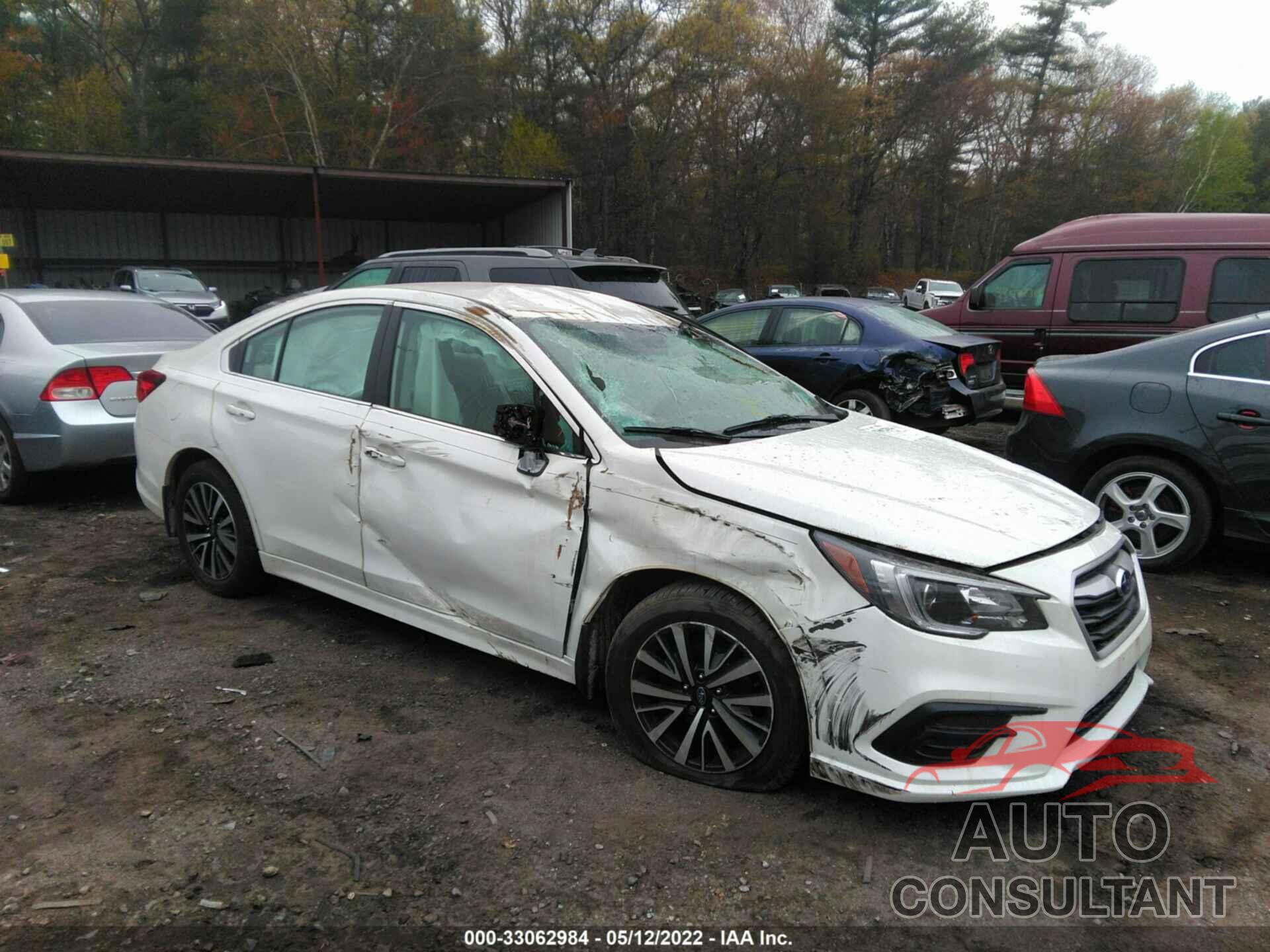 SUBARU LEGACY 2018 - 4S3BNAB62J3009073