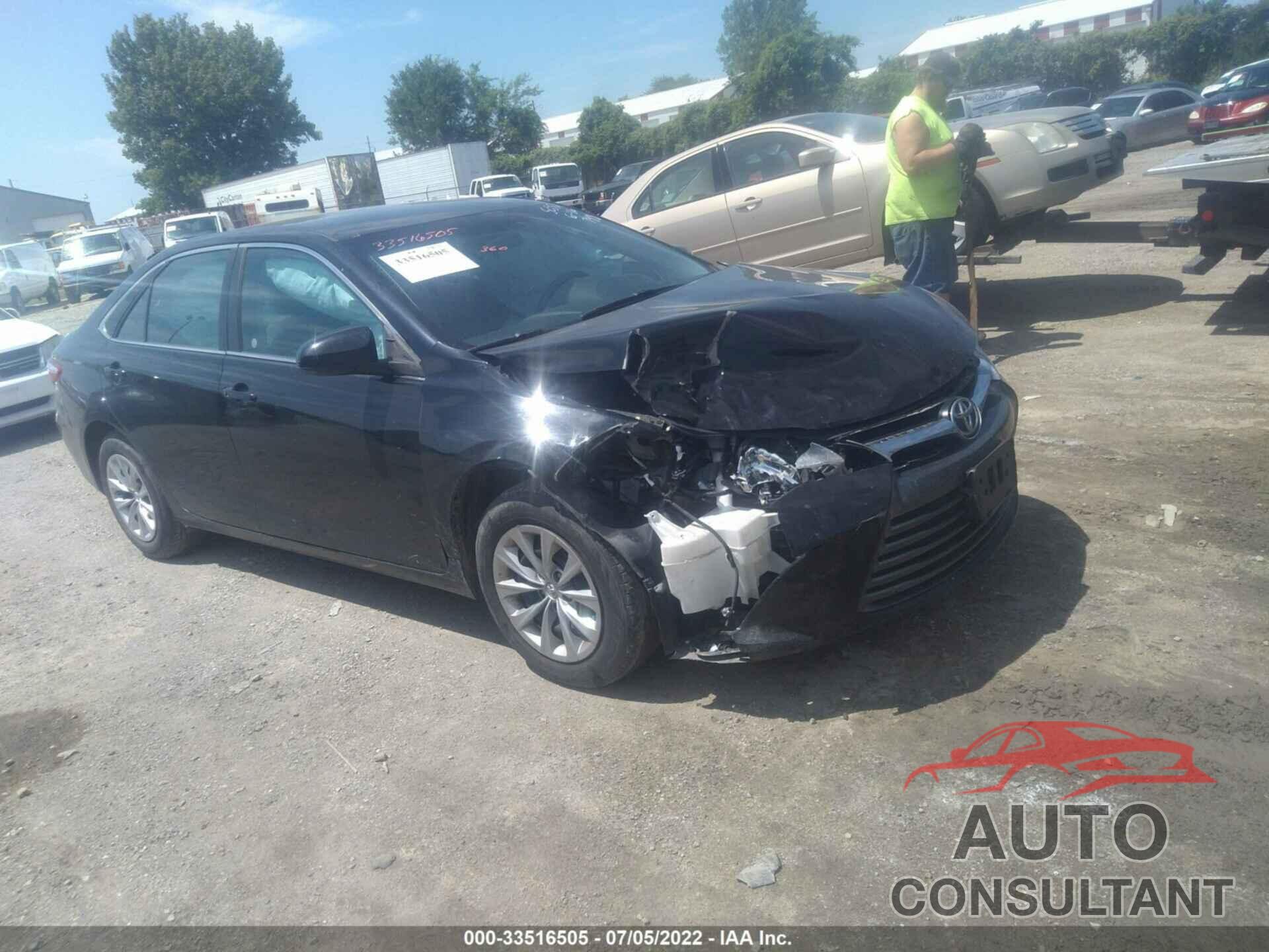 TOYOTA CAMRY 2016 - 4T4BF1FK8GR537418