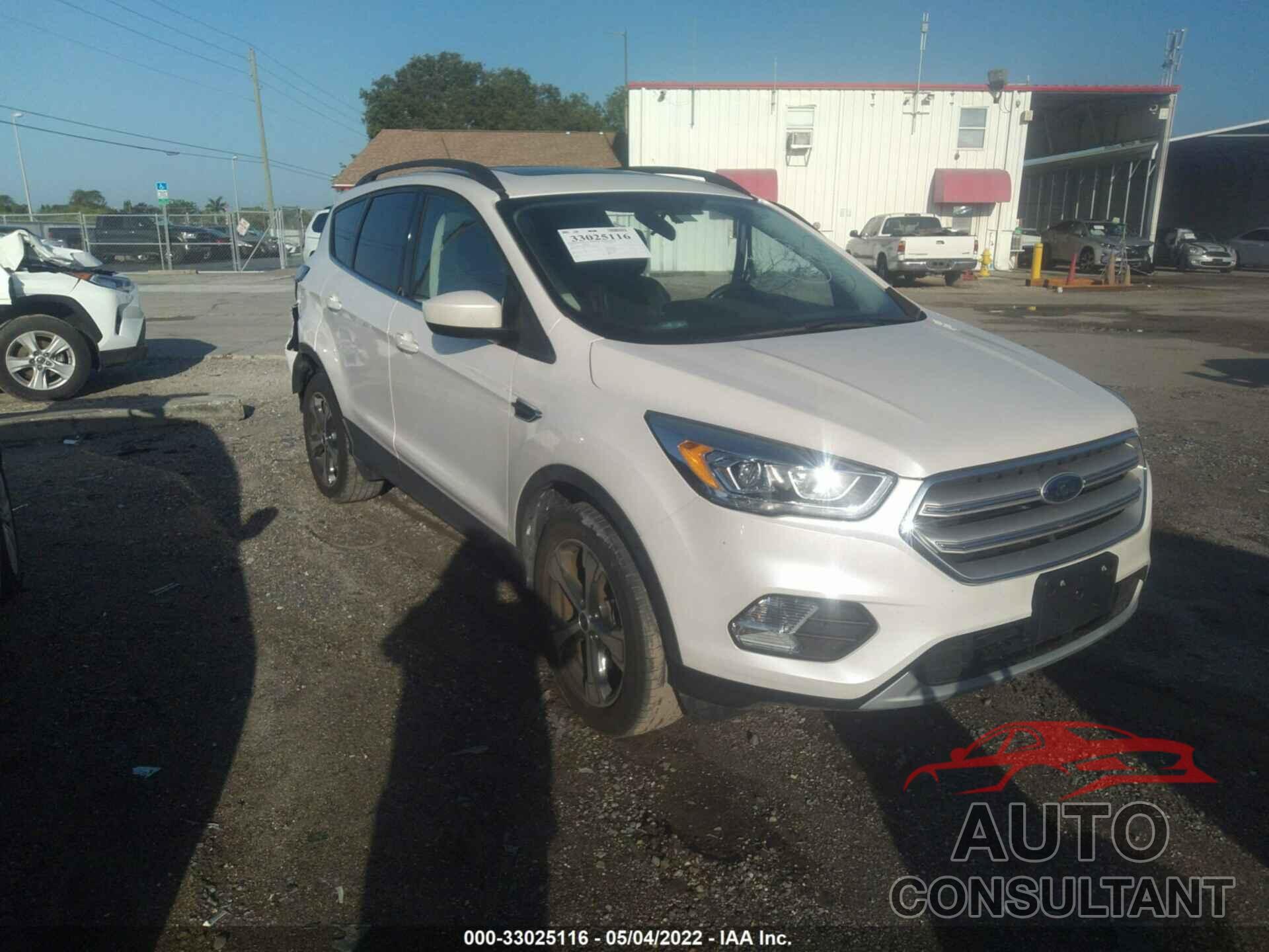 FORD ESCAPE 2018 - 1FMCU9HD8JUD27250