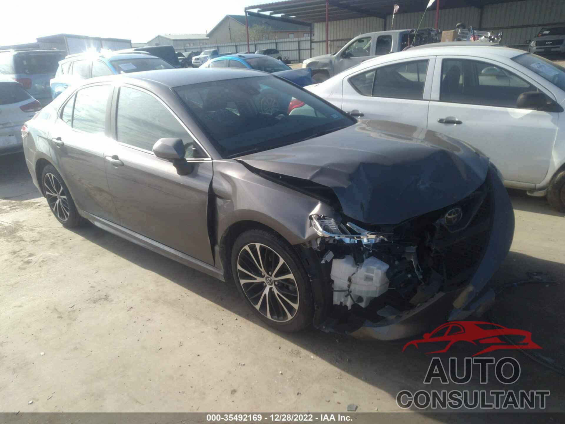 TOYOTA CAMRY 2019 - 4T1B11HK0KU739085