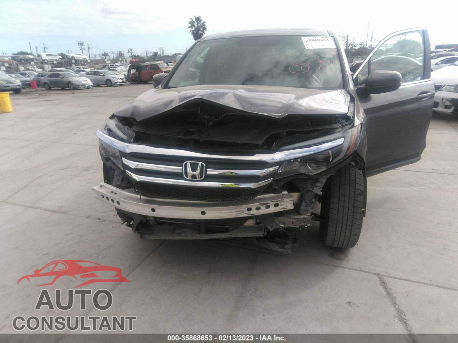HONDA PILOT 2017 - 5FNYF5H71HB031545