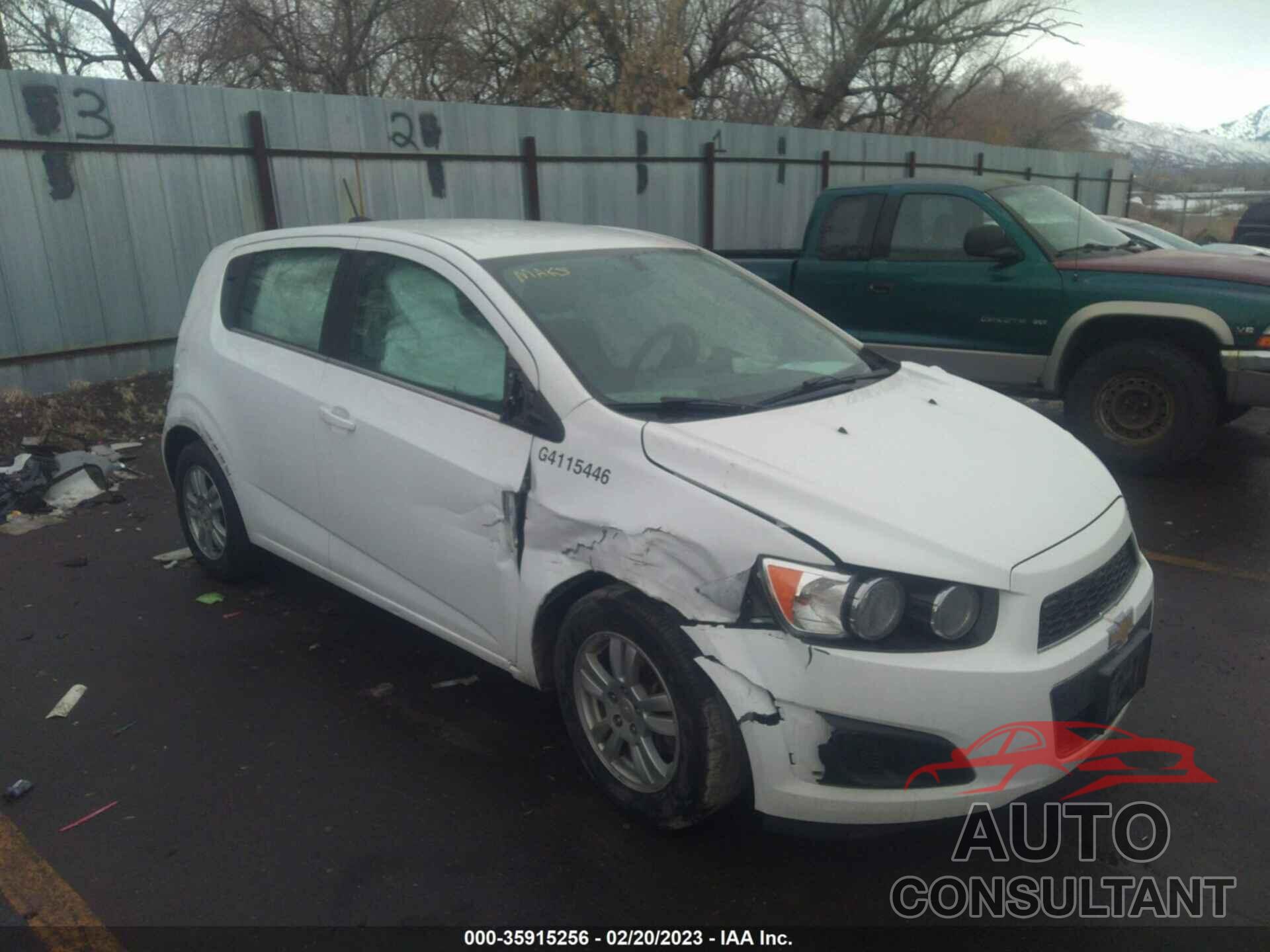 CHEVROLET SONIC 2016 - 1G1JC6SH3G4115446