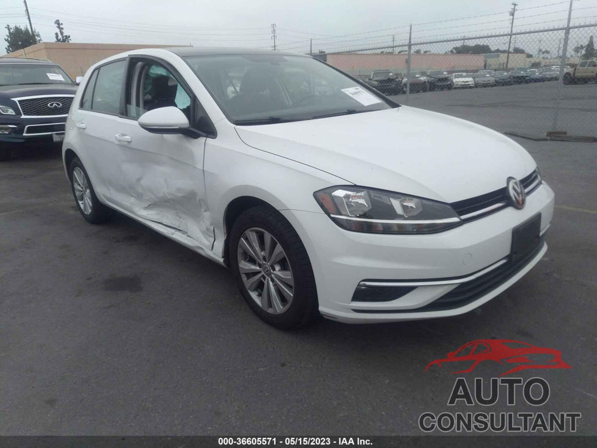 VOLKSWAGEN GOLF 2018 - 3VWG17AU3JM252486