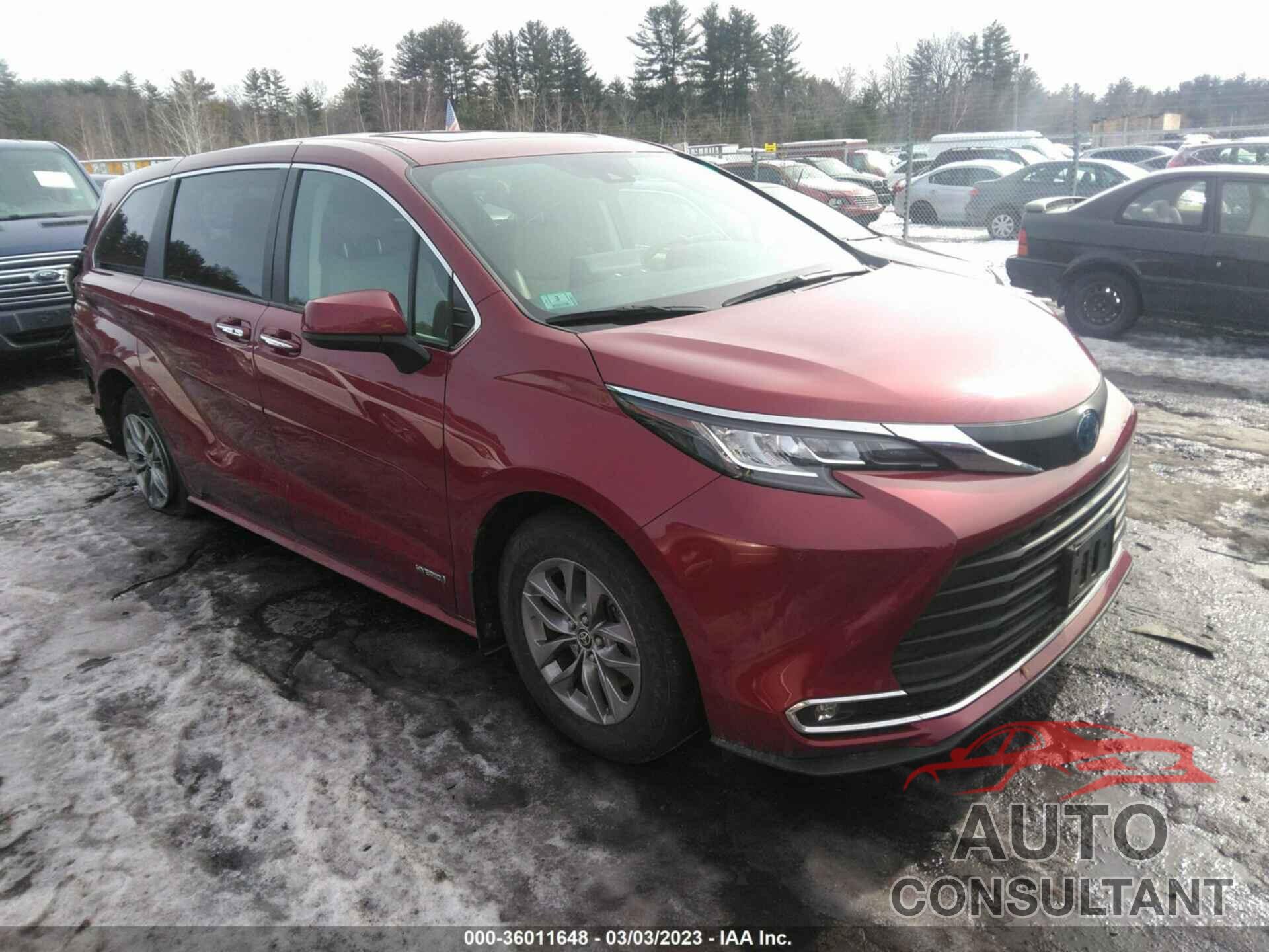 TOYOTA SIENNA 2021 - 5TDYSKFC5MS014781