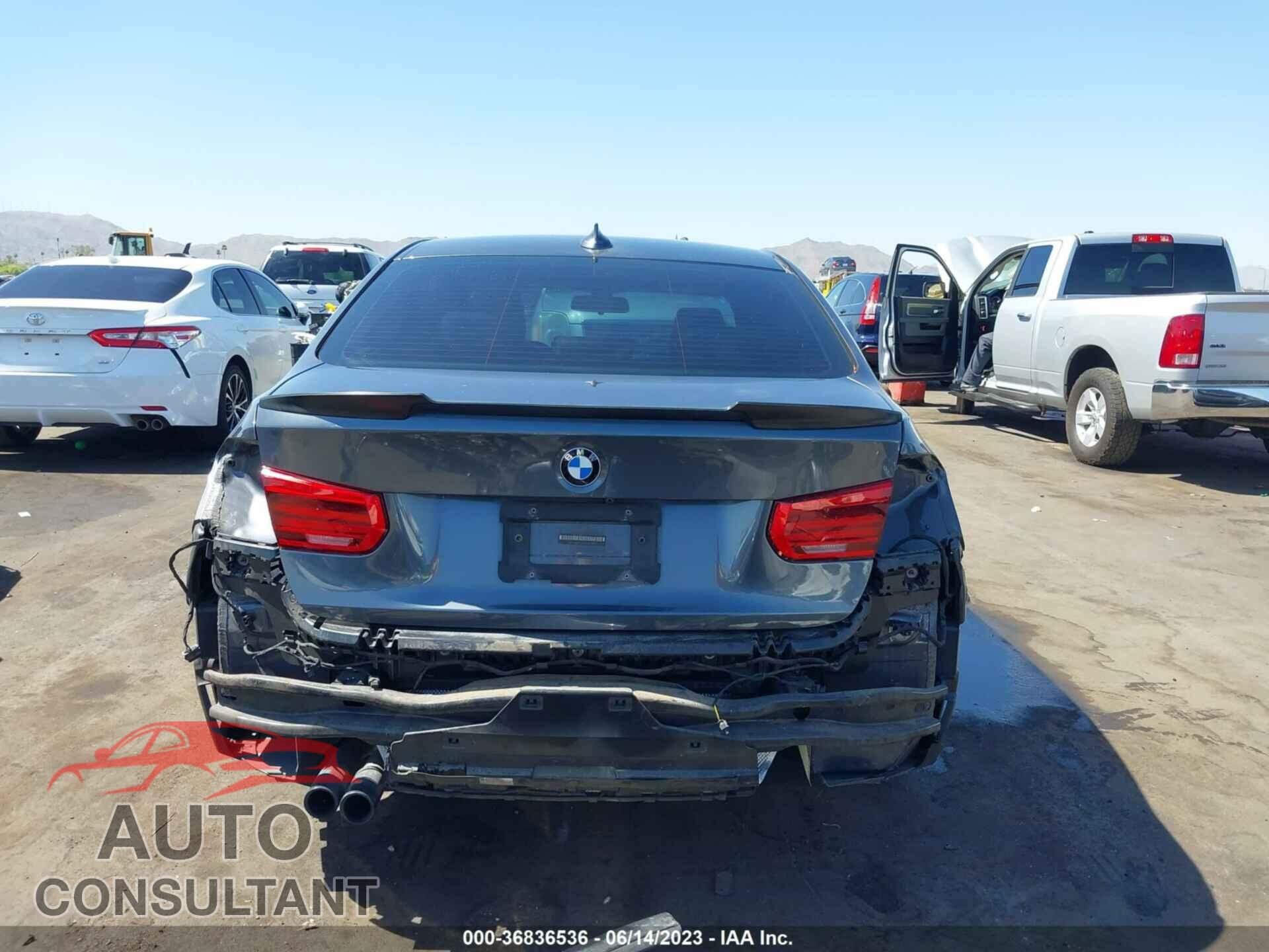 BMW 3 SERIES 2016 - WBA8E9G50GNU29482