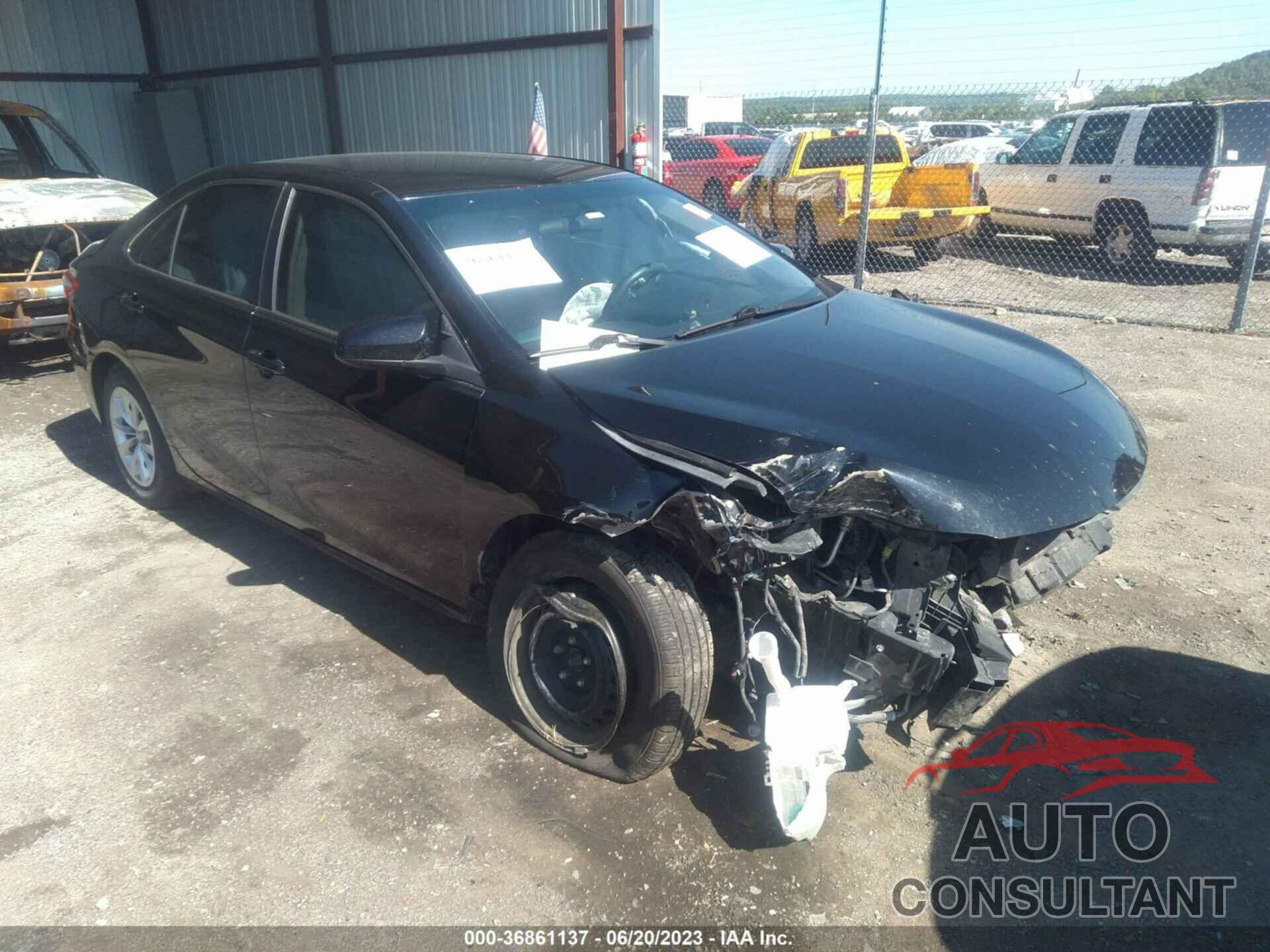 TOYOTA CAMRY 2016 - 4T4BF1FK8GR547401