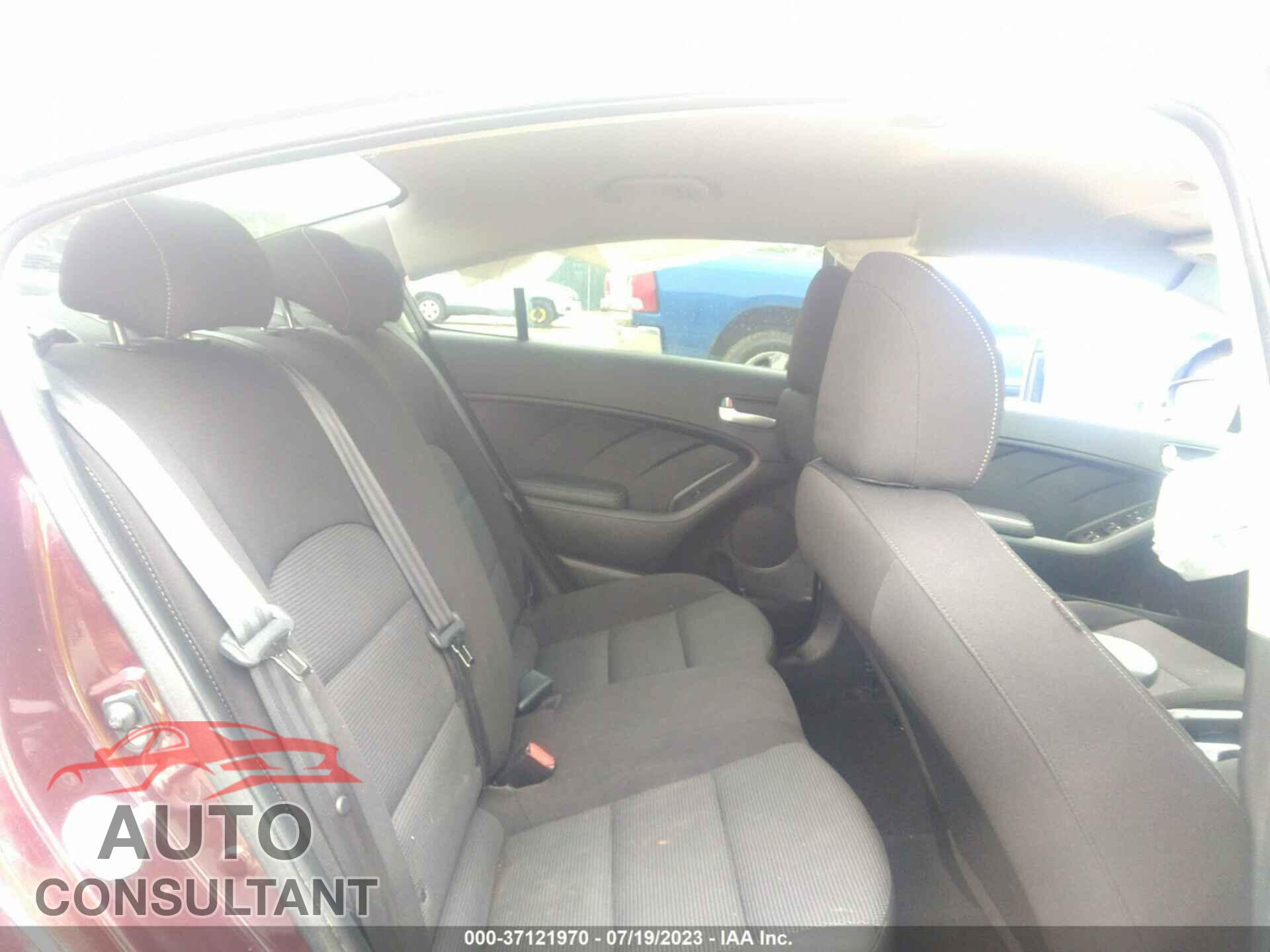 KIA FORTE 2017 - 3KPFK4A71HE102403