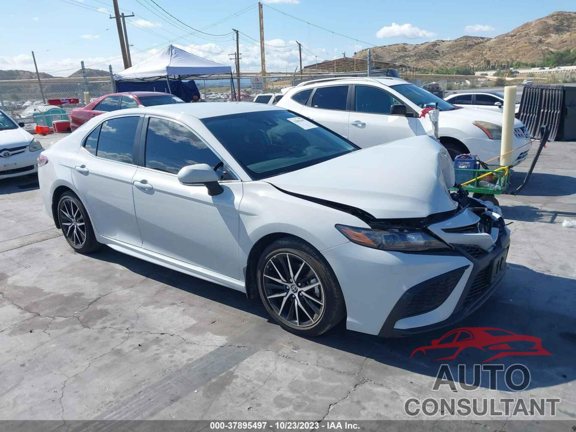 TOYOTA CAMRY 2023 - 4T1G11AK0PU129338