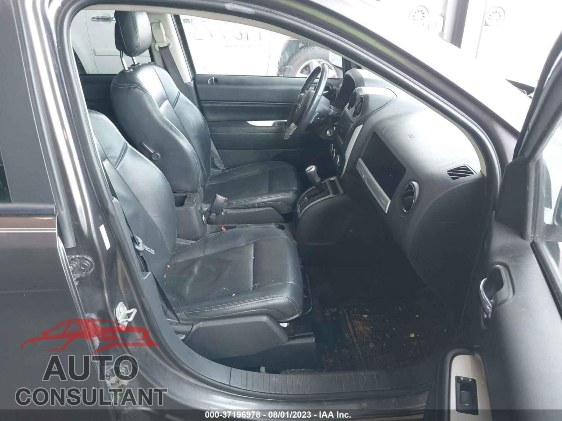 JEEP COMPASS 2017 - 1C4NJCEB2HD199037