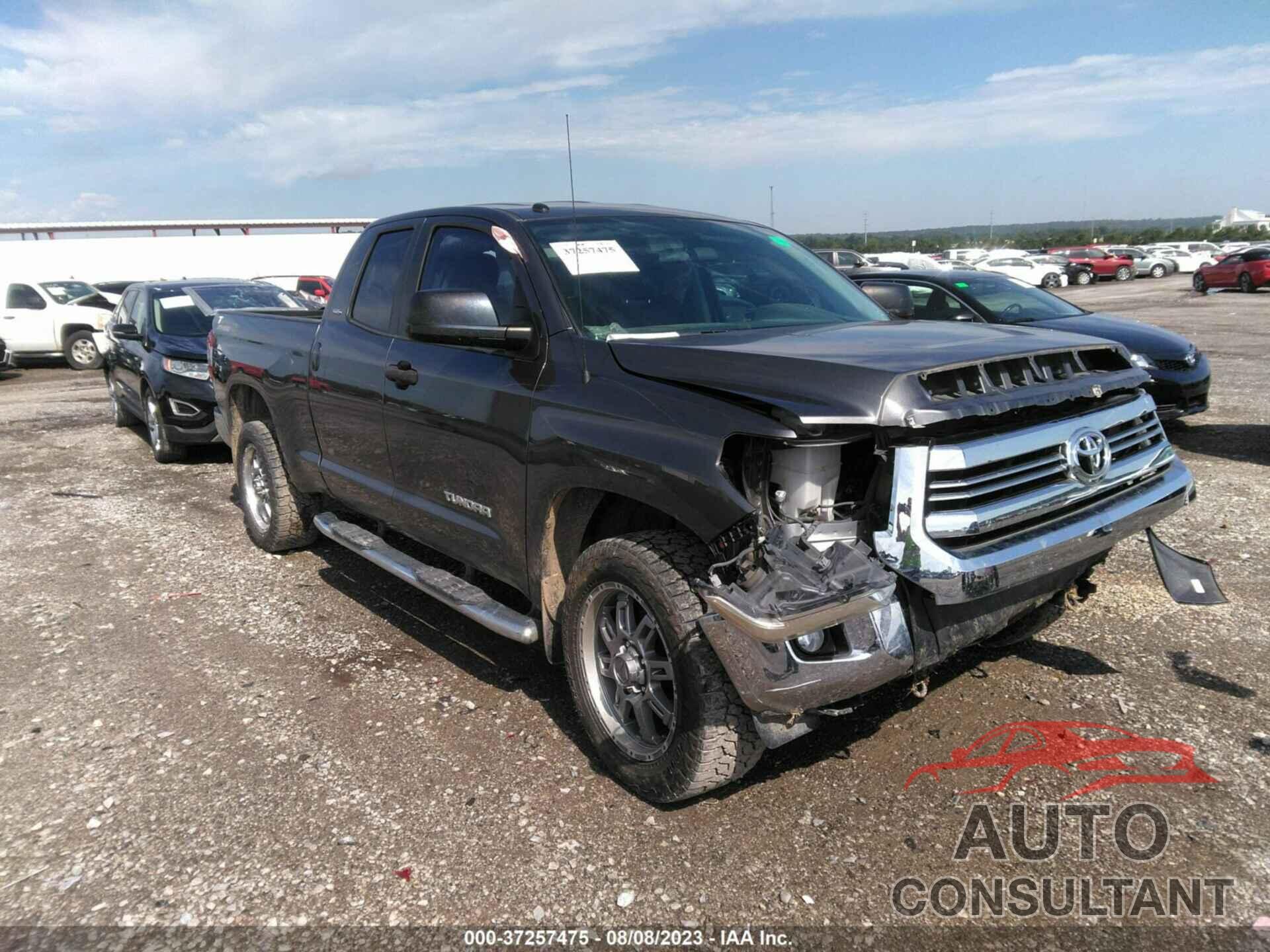 TOYOTA TUNDRA 2017 - 5TFRM5F13HX116661