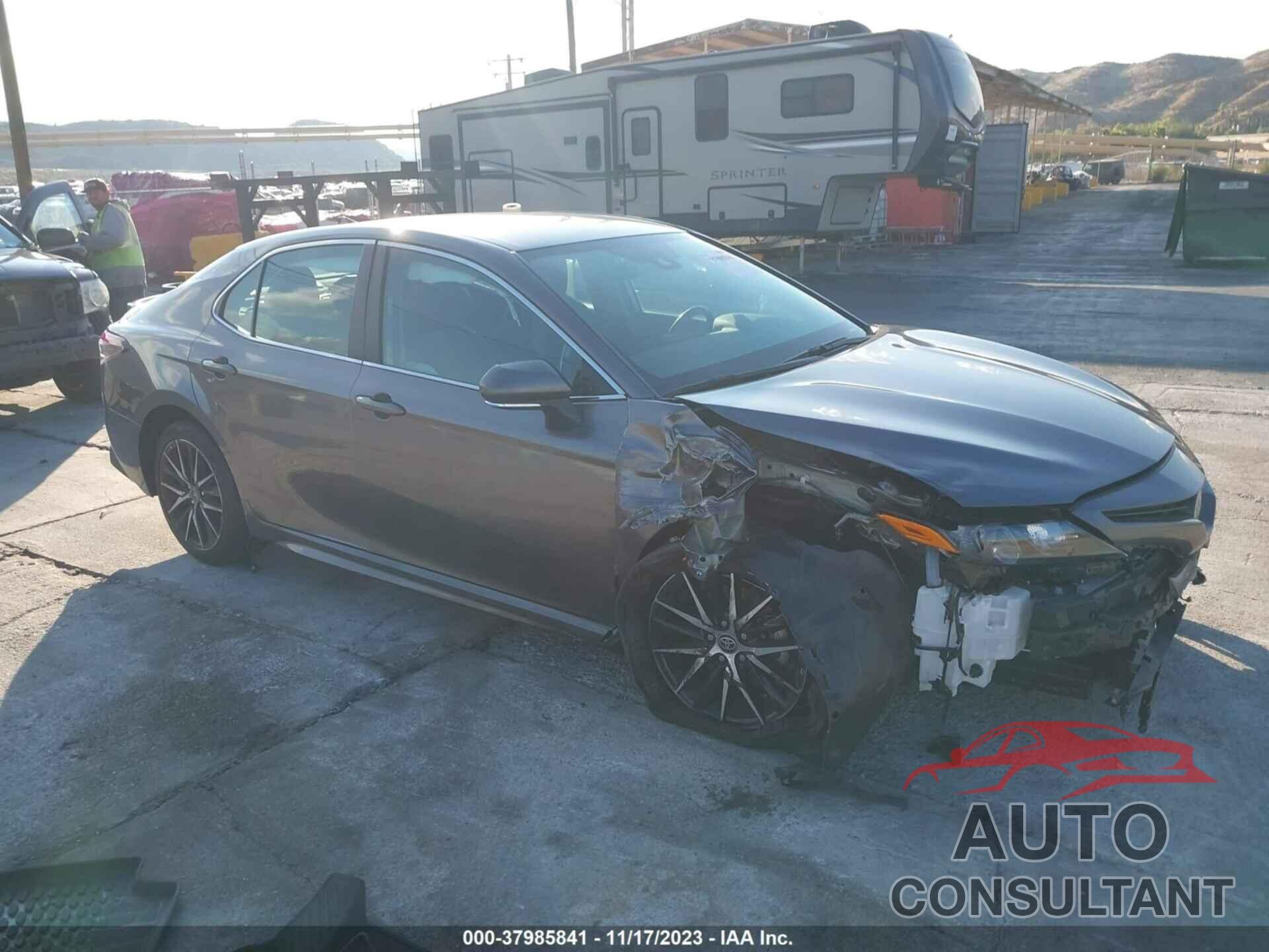 TOYOTA CAMRY 2023 - 4T1G11AKXPU077152