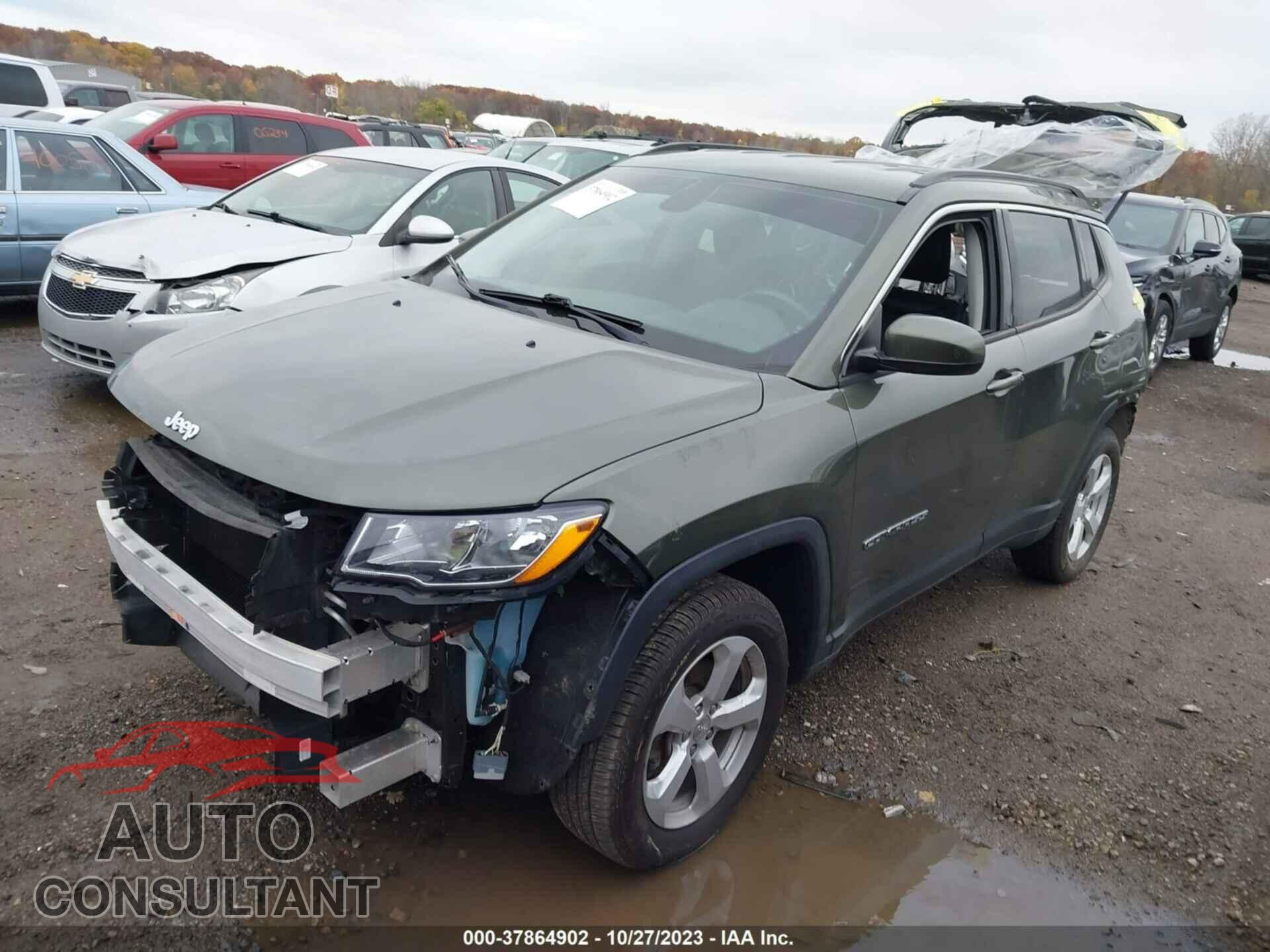 JEEP COMPASS 2018 - 3C4NJDBB8JT116009